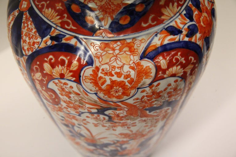 19th Century Japanese Imari Vase In Good Condition For Sale In Wilson, NC