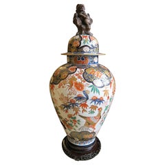 Vaso Imari giapponese del XIX secolo