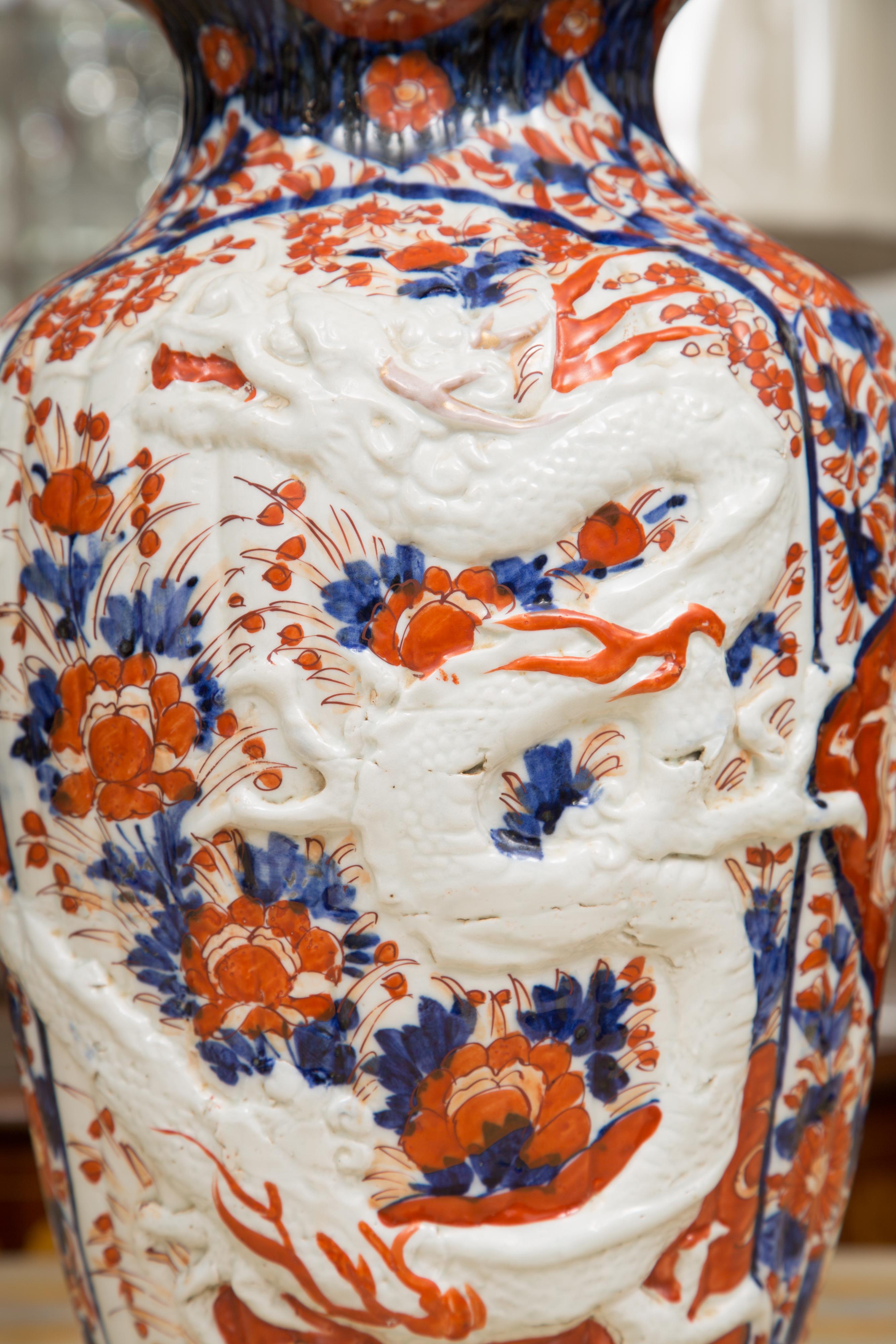 19th Century Japanese Imari Vases with Raised Dragon For Sale 1