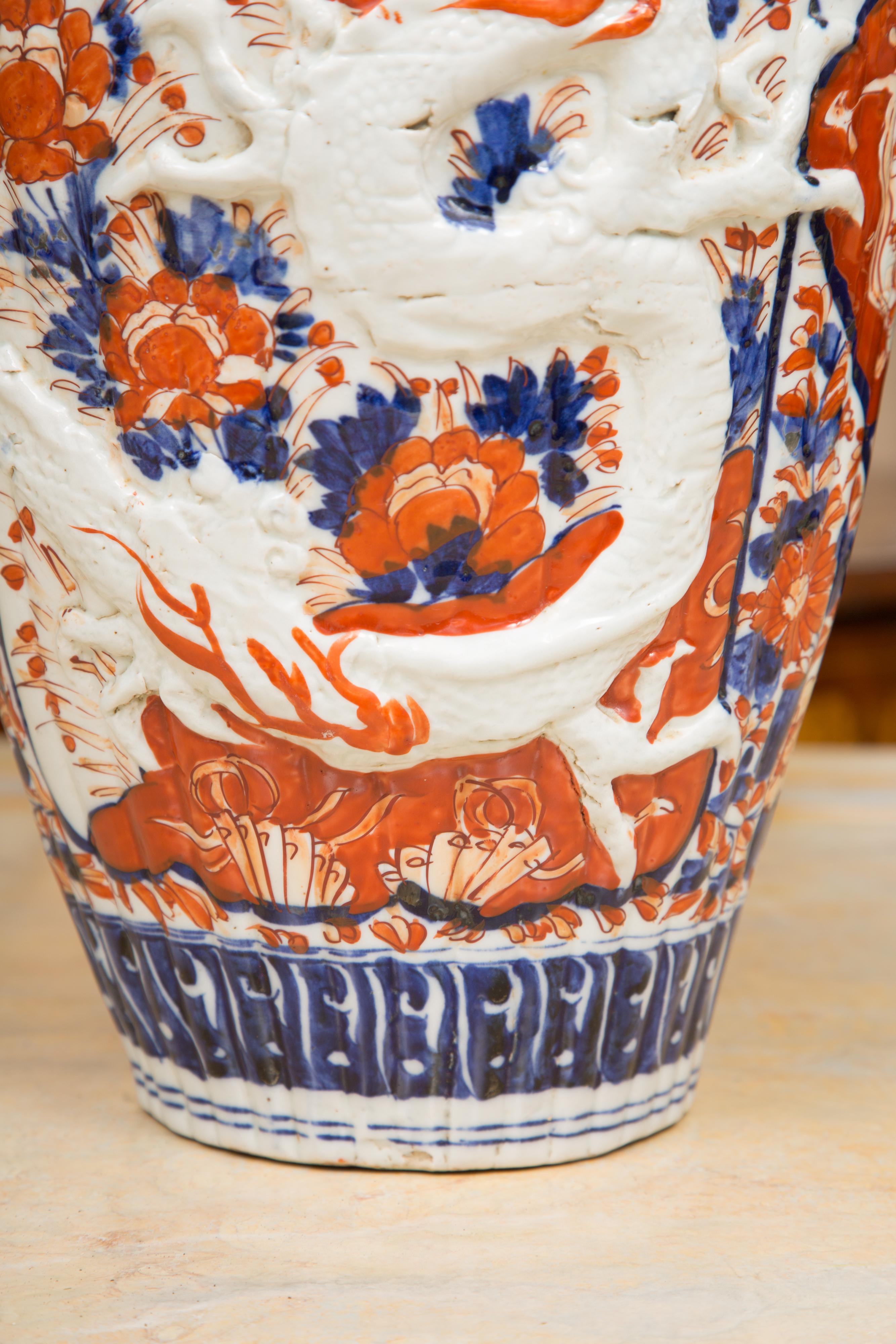 19th Century Japanese Imari Vases with Raised Dragon For Sale 2