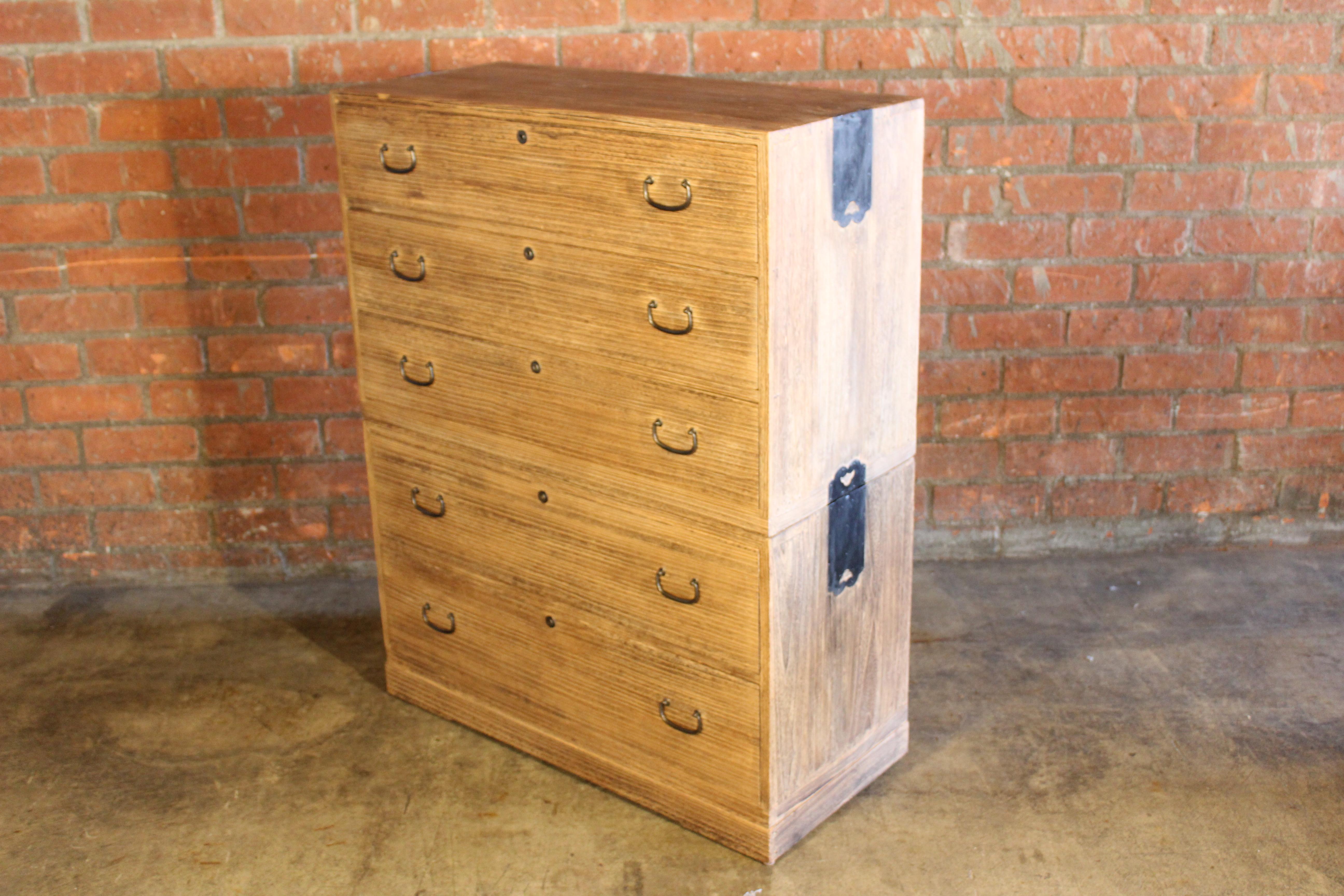 19th Century Japanese Kimono Chest or Tansu For Sale at 1stDibs