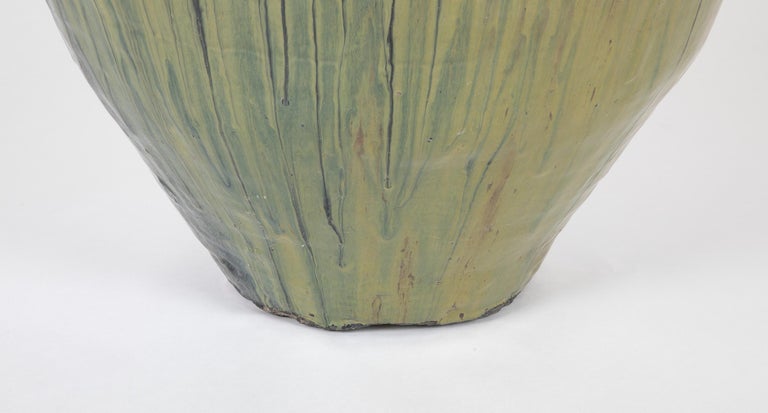 Meiji 19th Century Japanese Large Scale Green Glazed Ceramic Storage Jar For Sale