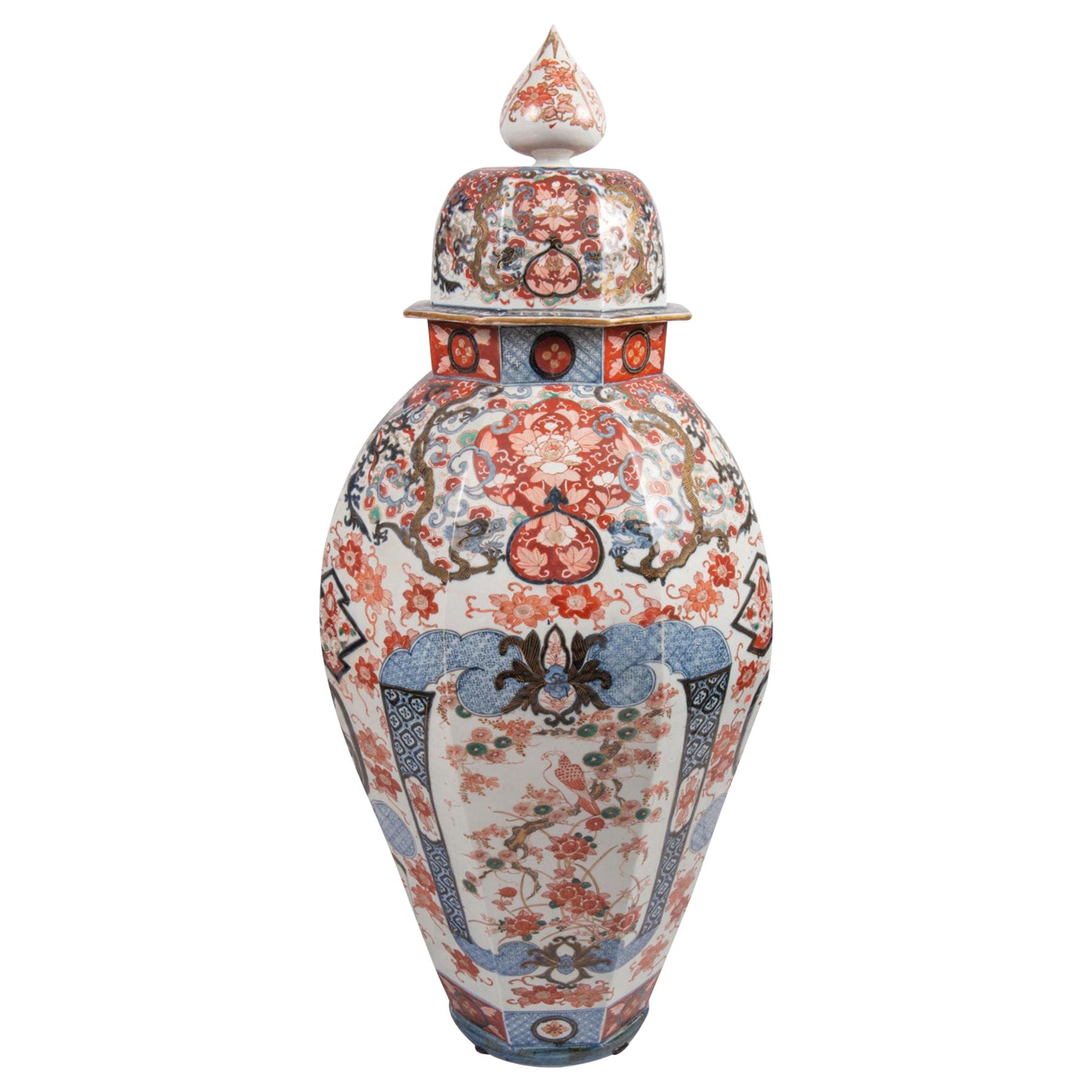 19th Century Japanese Lidded Imari Vase