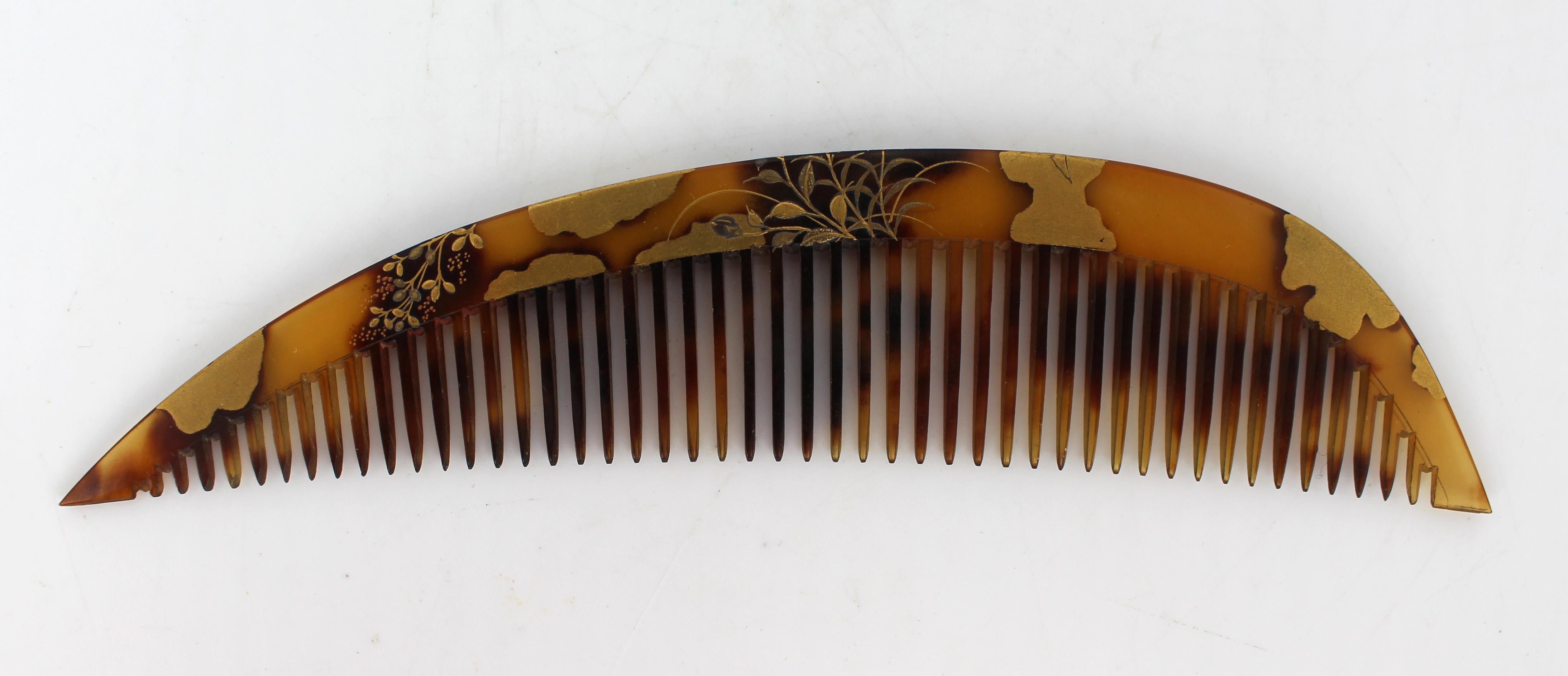 Japonais Set d'ornements de cheveux japonais Makie Kushi et Kanzashi du 19e siècle en vente