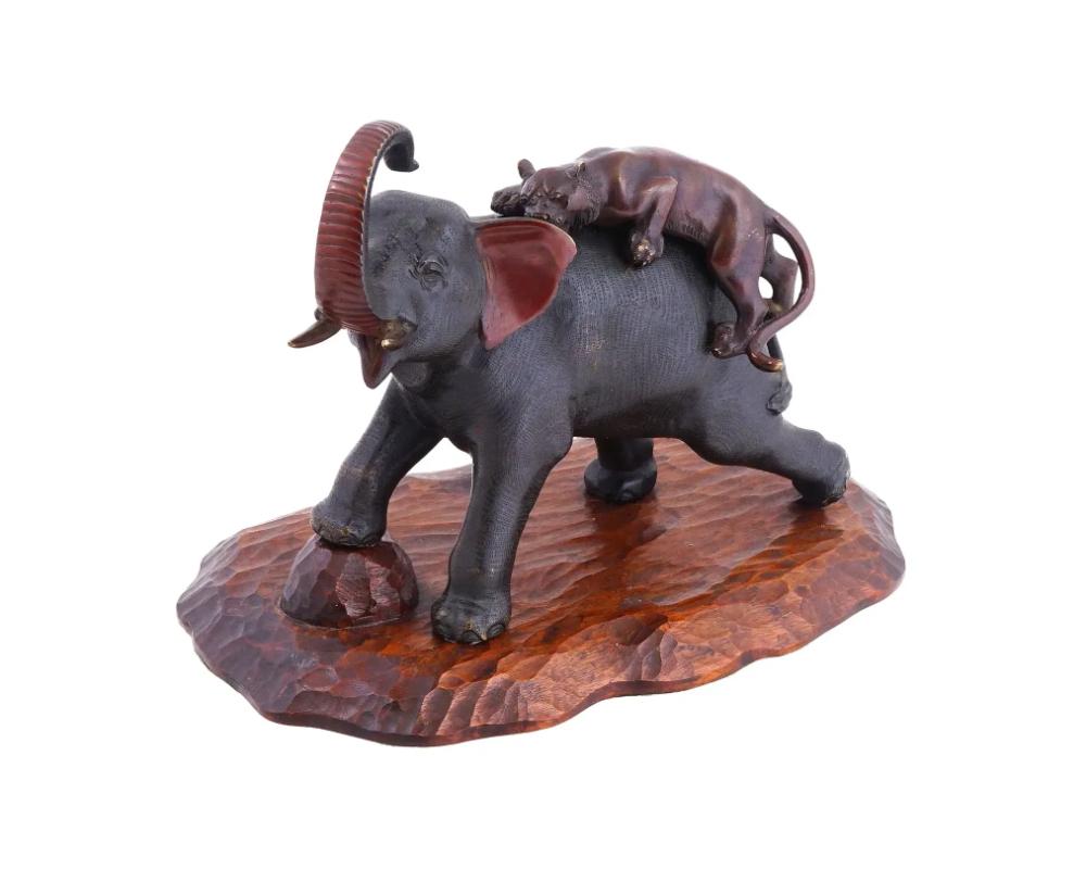 19Th Century Japanese Meiji Bronze Okimono Sculpture In Good Condition In Long Island City, NY
