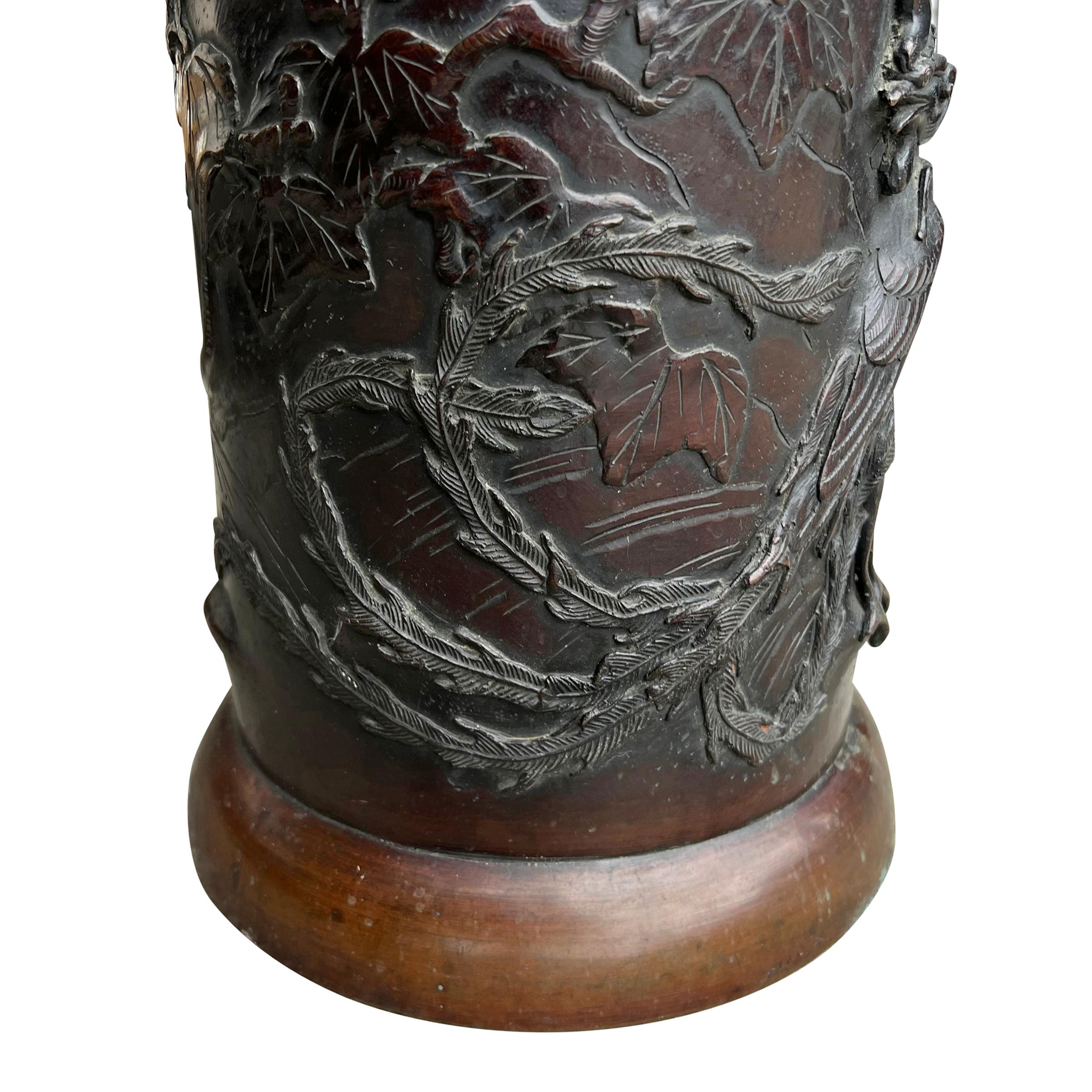 Vase japonais de la période Meiji du 19ème siècle en vente 4