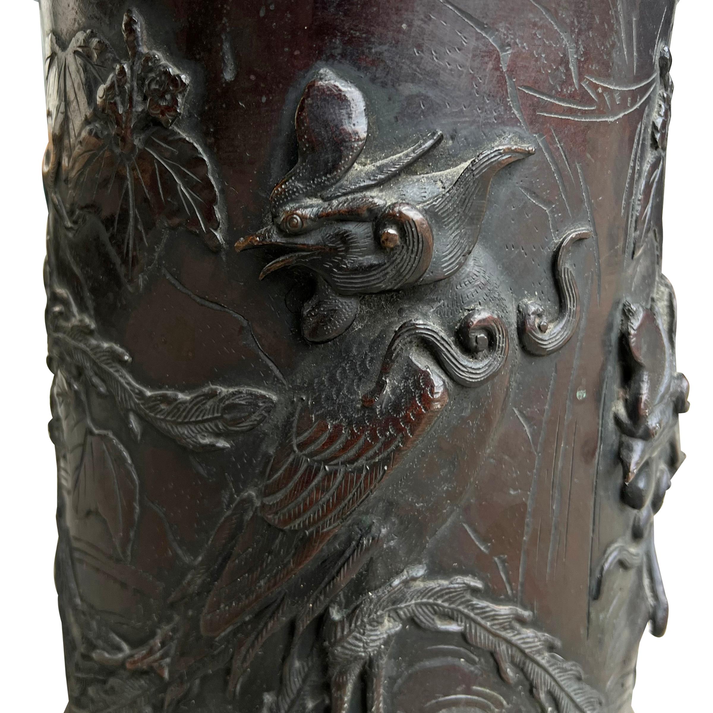 Vase japonais de la période Meiji du 19ème siècle en vente 7