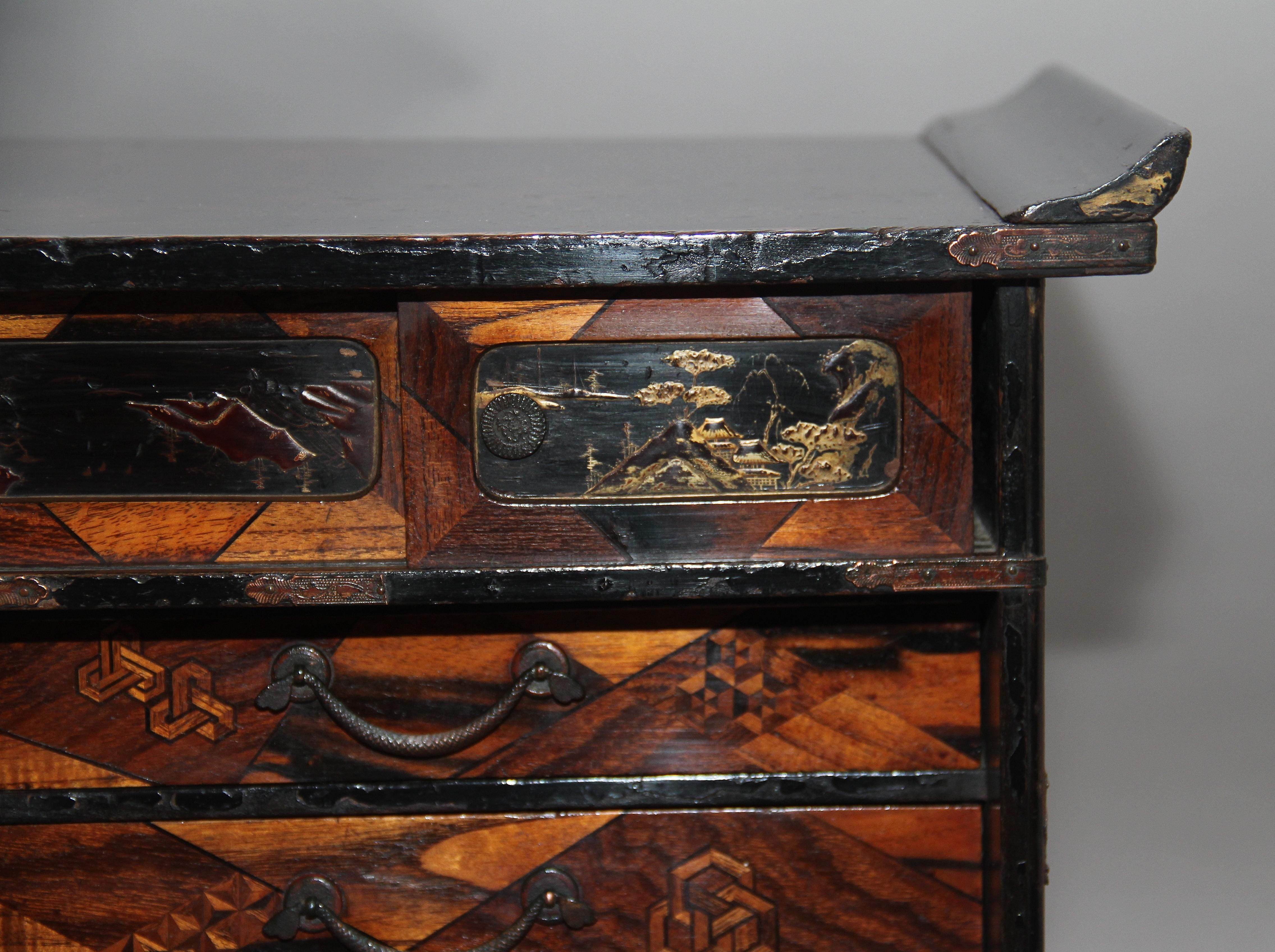 19th Century Japanese Parquetry and Lacquered Cabinet 3