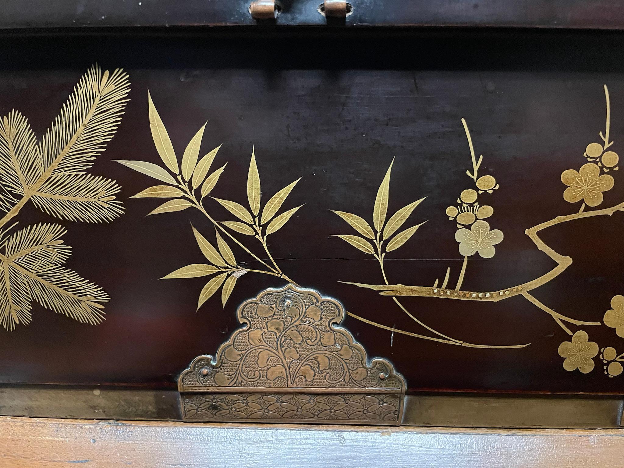 19th Century Japanese Plum Lacquer and Gilt Box with Etched Copper Mounts 1