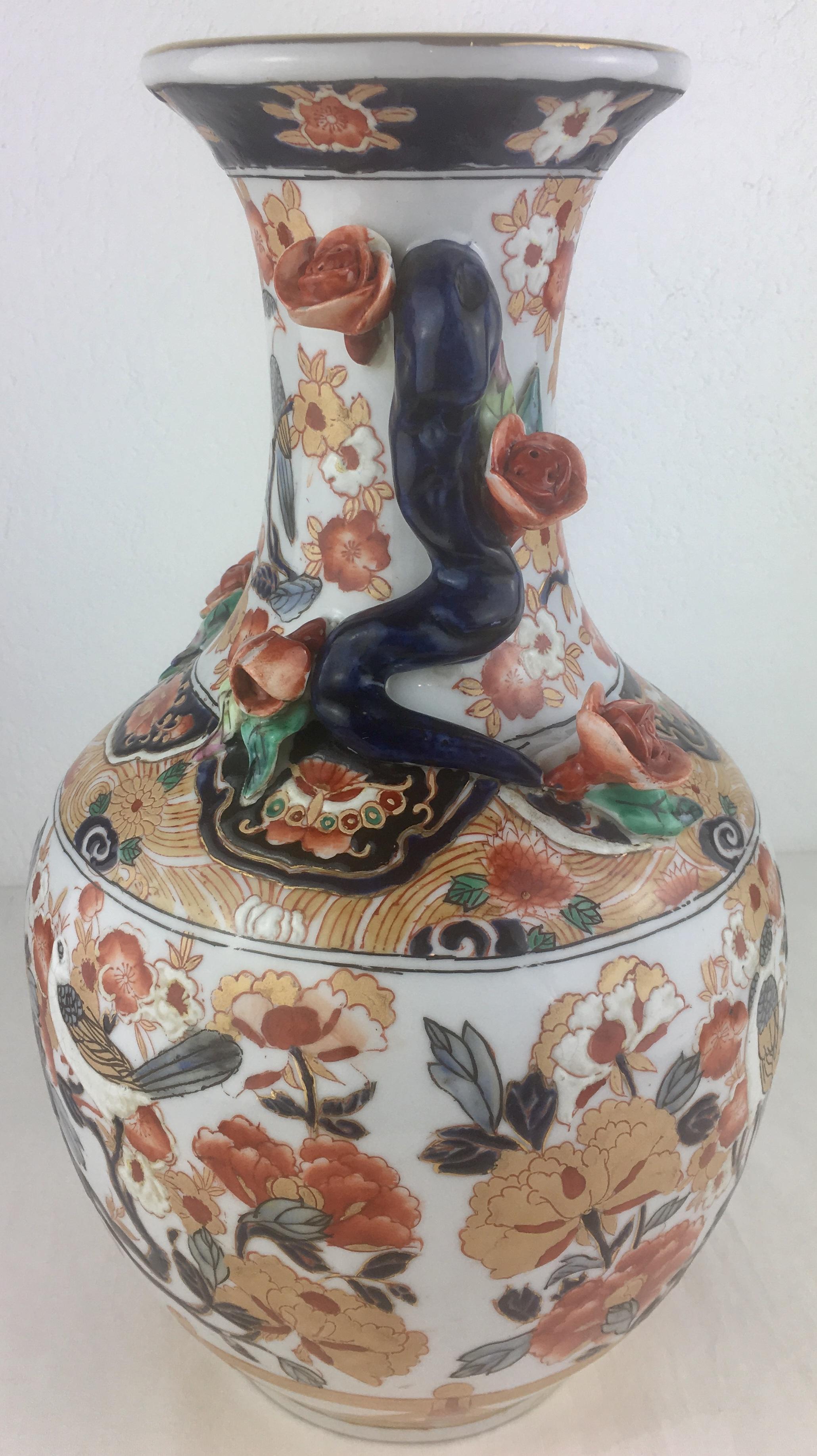 19th Century Japanese Porcelain Imari Vase with Polychrome Decor  3