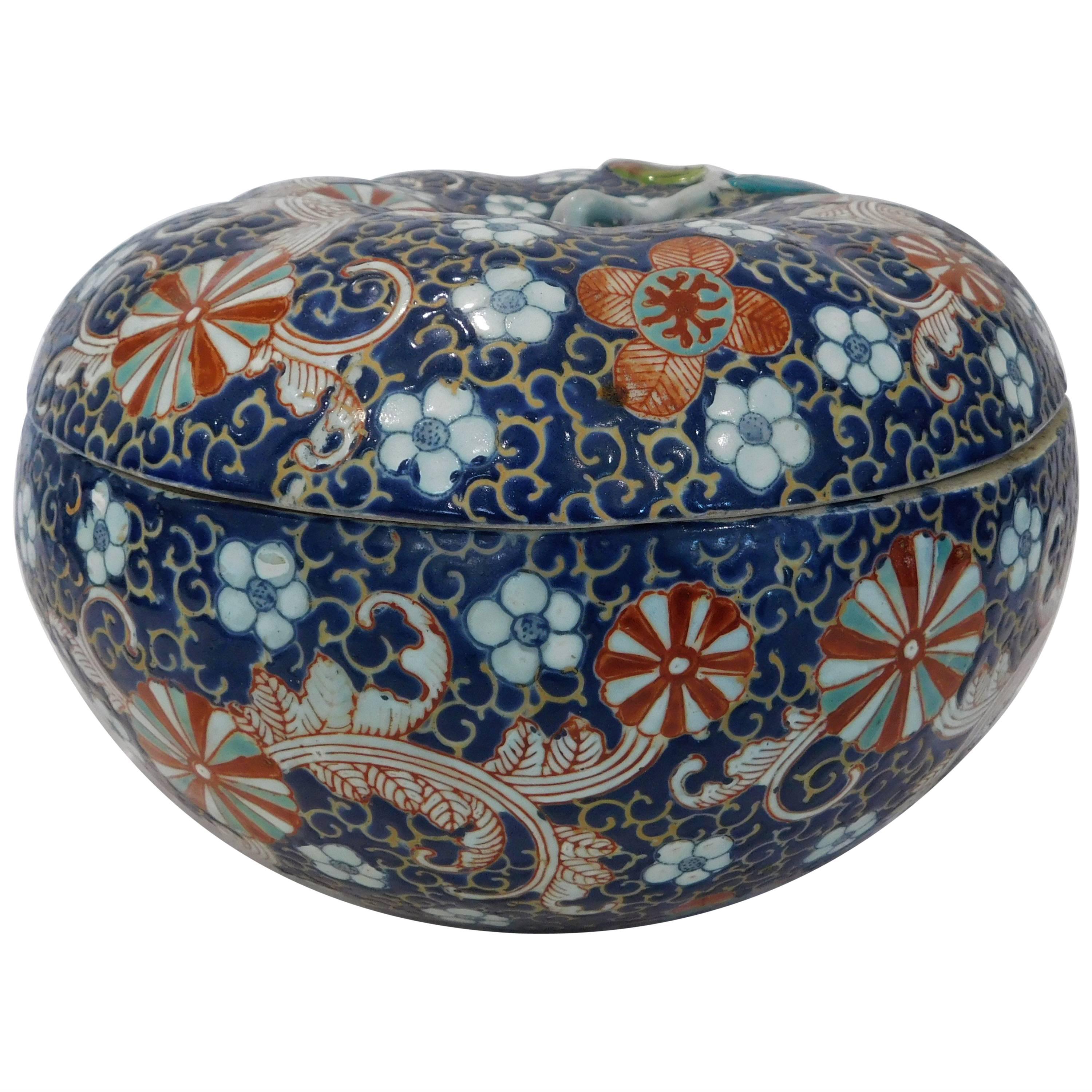 19th Century Japanese Porcelain Lidded Floral Bowl