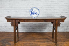 19th Century Japanese Porcelain Plate with Hand-Painted Blue and White Décor