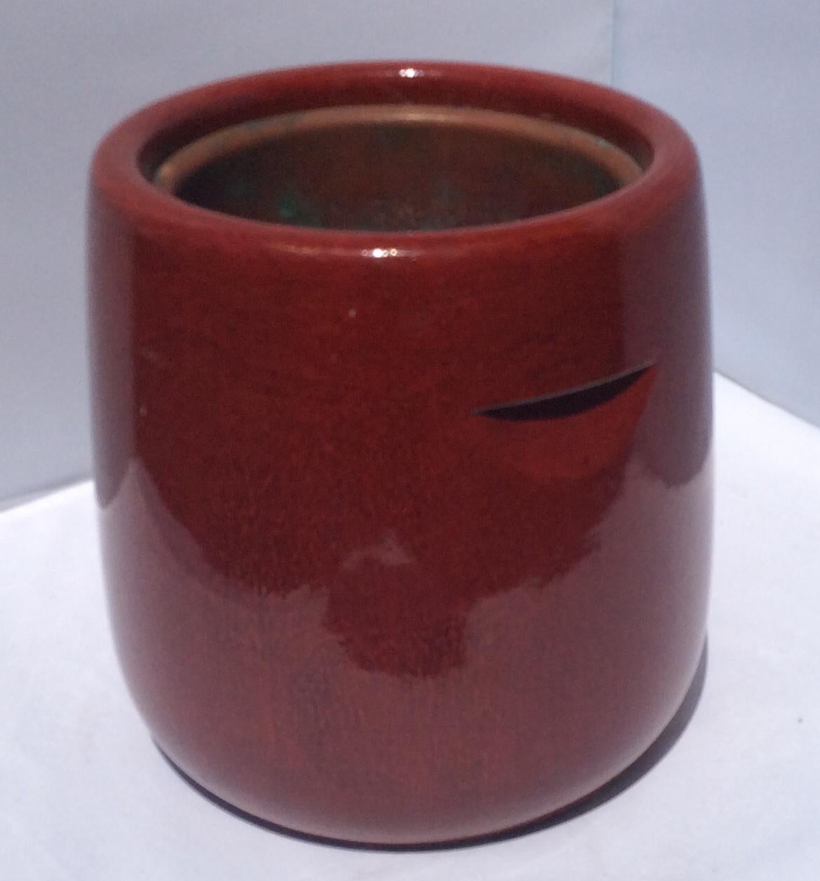 Meiji Era Japanese Red Lacquered Brazier and Copper Liner In Good Condition In Miami, FL