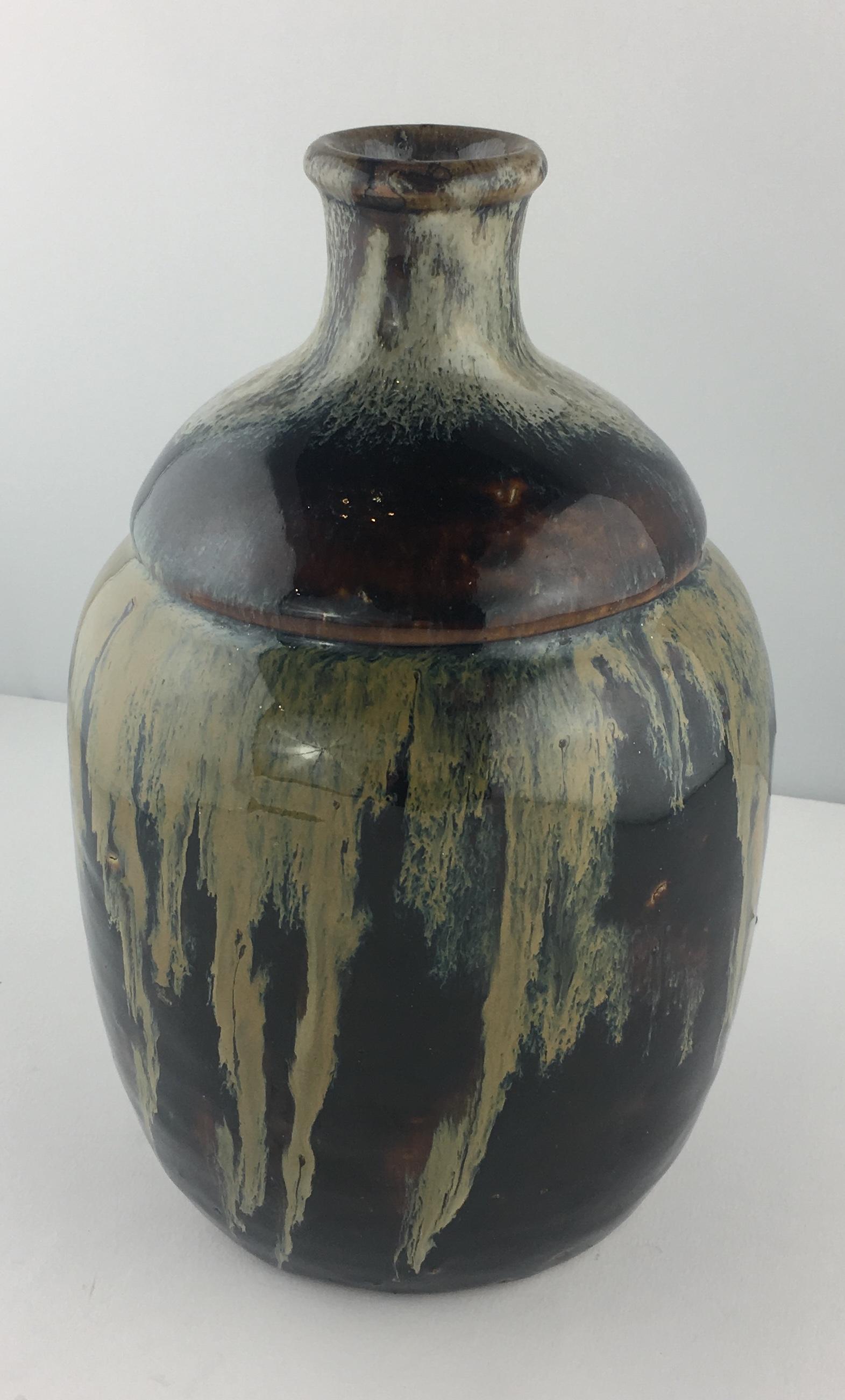 19th Century Japanese Stoneware Saki Jar Vessel In Good Condition For Sale In Miami, FL