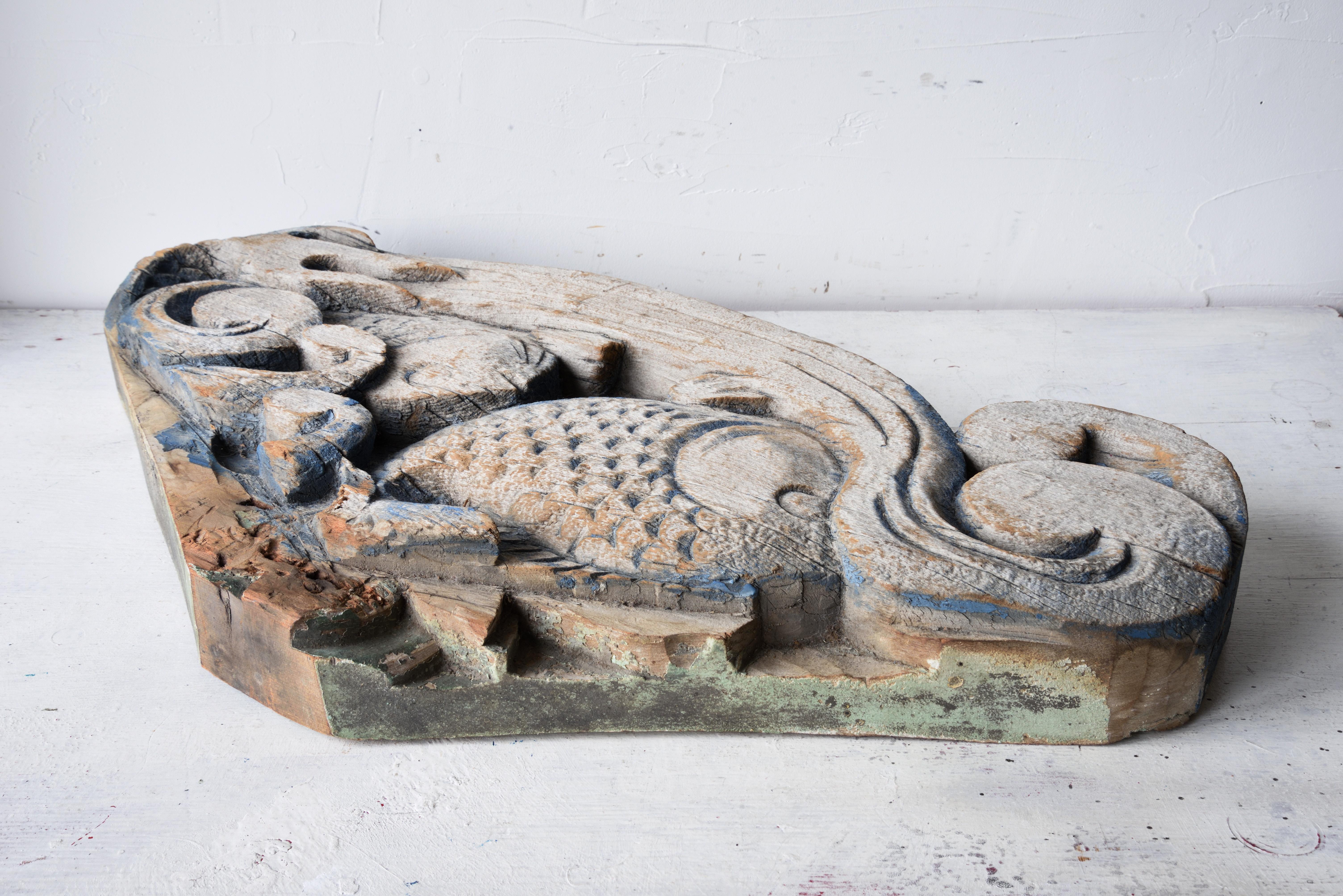 Japonisme 19th century Japanese Wood Carving Temple Shrine Sea Breams and Wave Decoration For Sale
