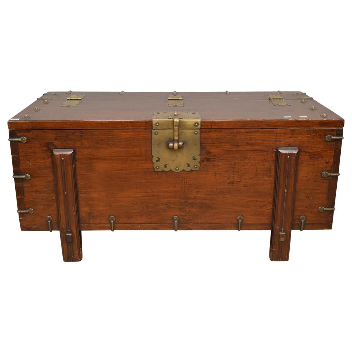 19th Century Japanese Wooden Trunk 'Karabitsu' at 1stDibs