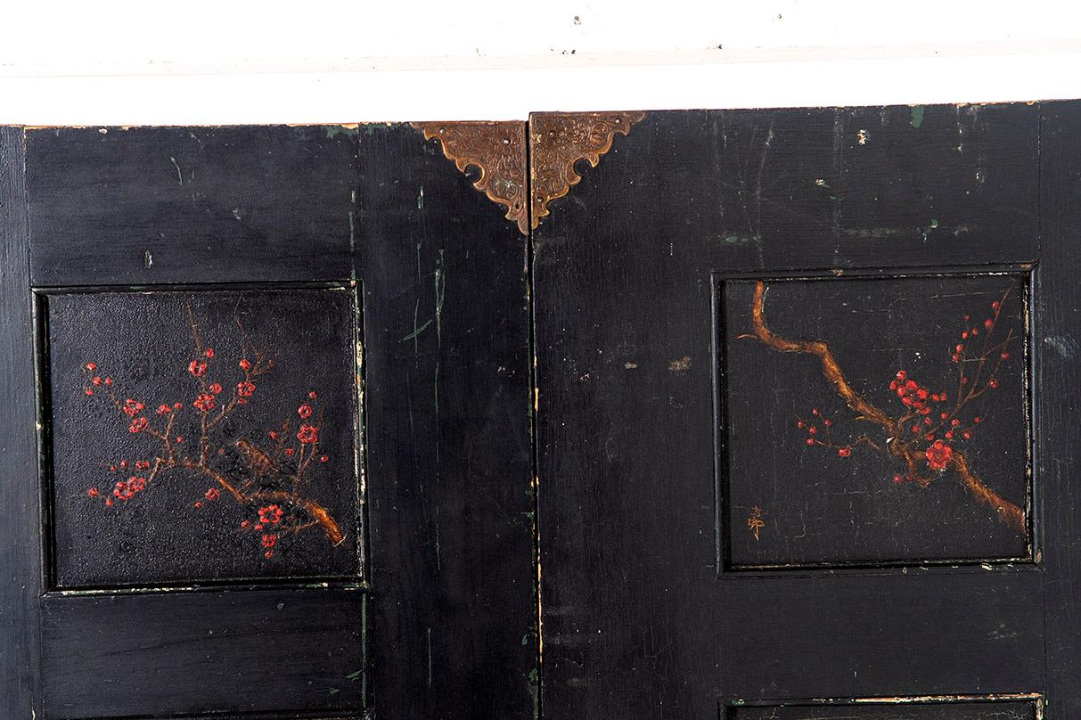 Gesso 19th Century Japanned Panelled Ebonised Black Doors with Chinoiserie Decor