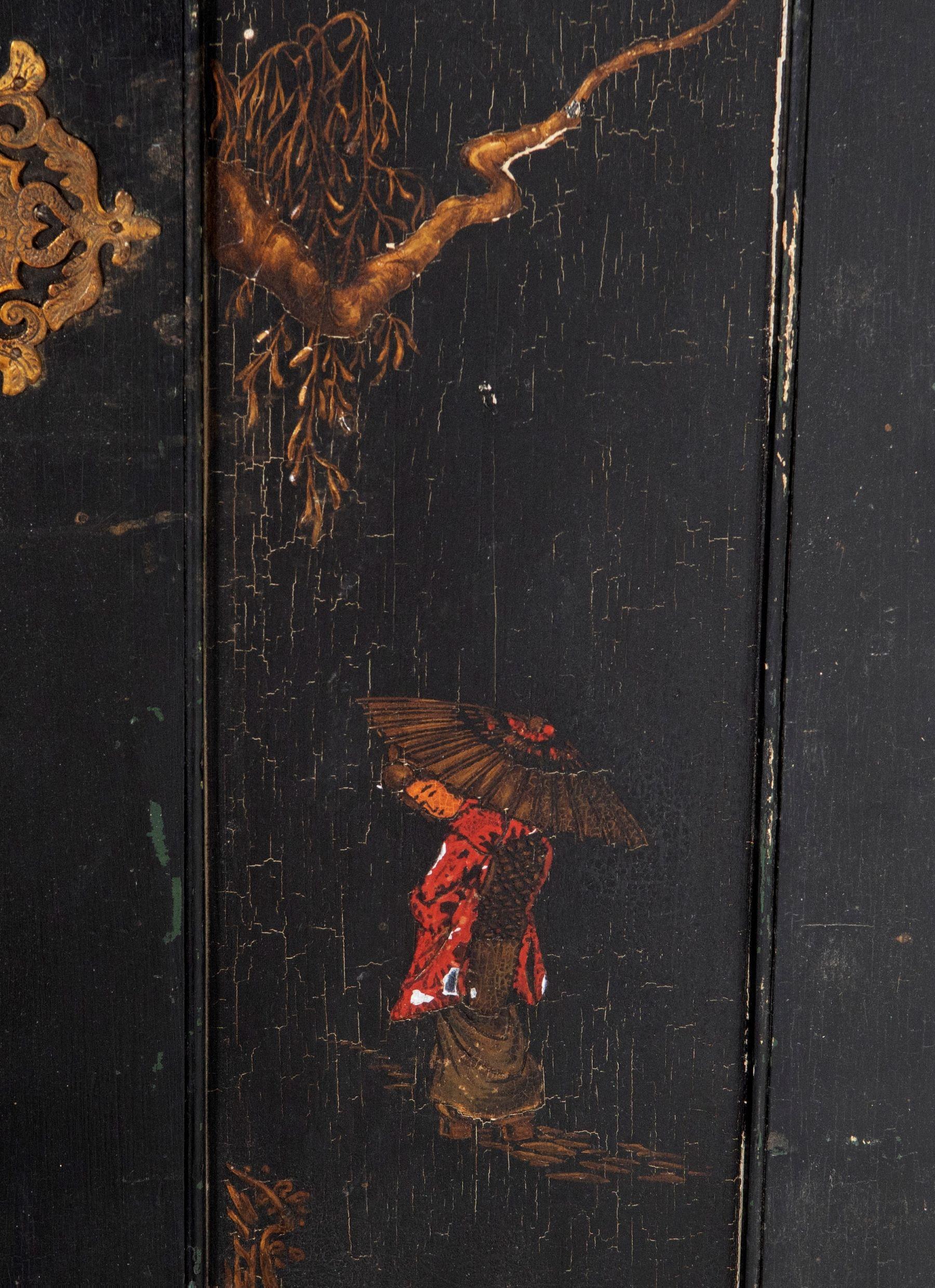 19th Century Japanned Panelled Ebonised Black Doors with Chinoiserie Decor 2