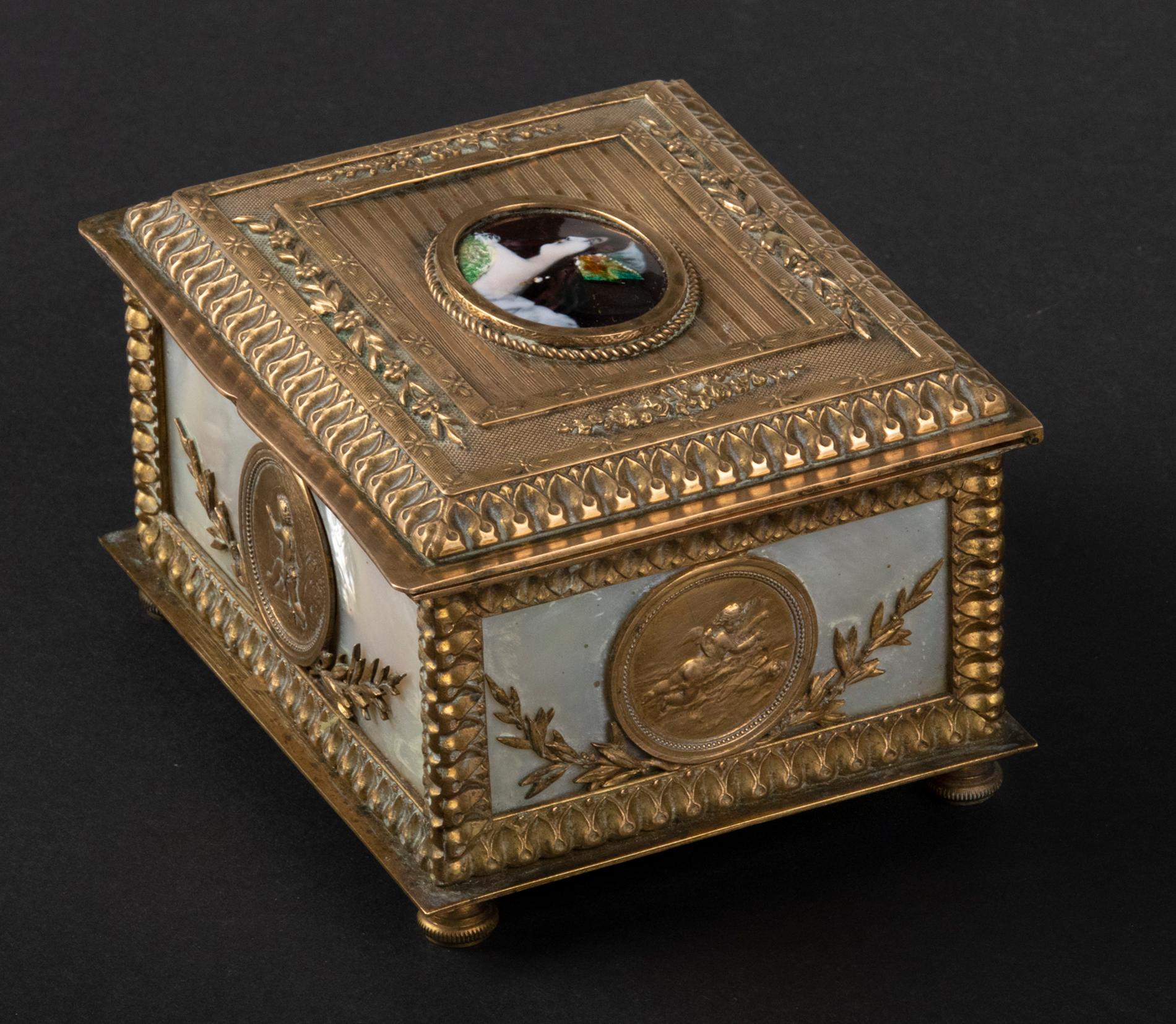 19th Century Jewelery Box by JP Legastelois, Bronze with Mother of Pearl 8
