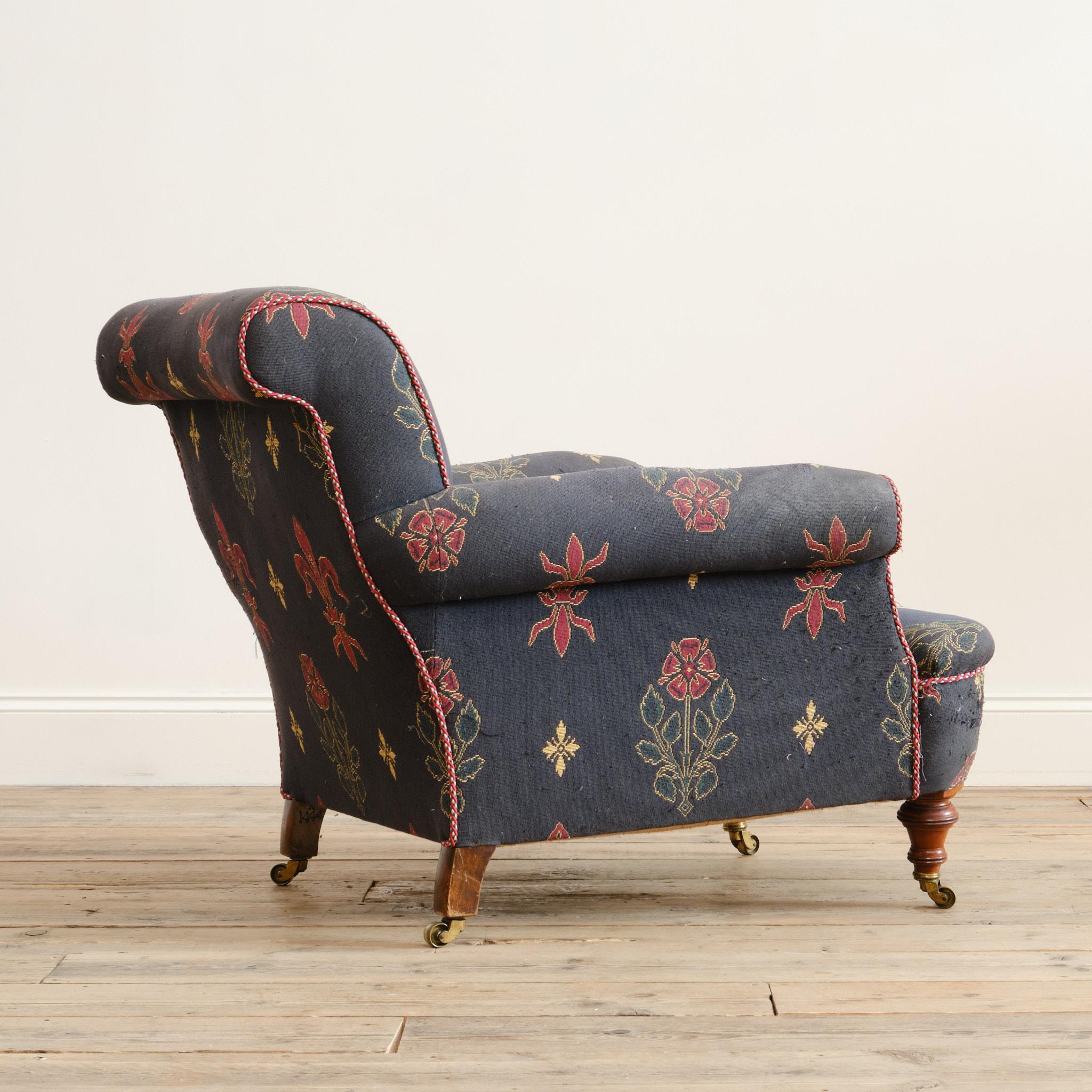 Noyer Fauteuil de campagne du XIXe siècle de John Taylor & Sons en vente