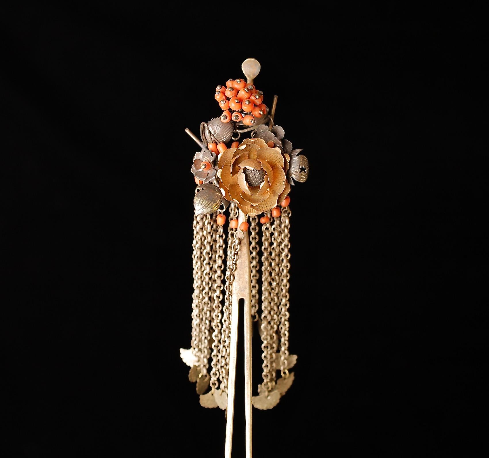 19th Century Kanzashi: Elegance Entwined For Sale 7