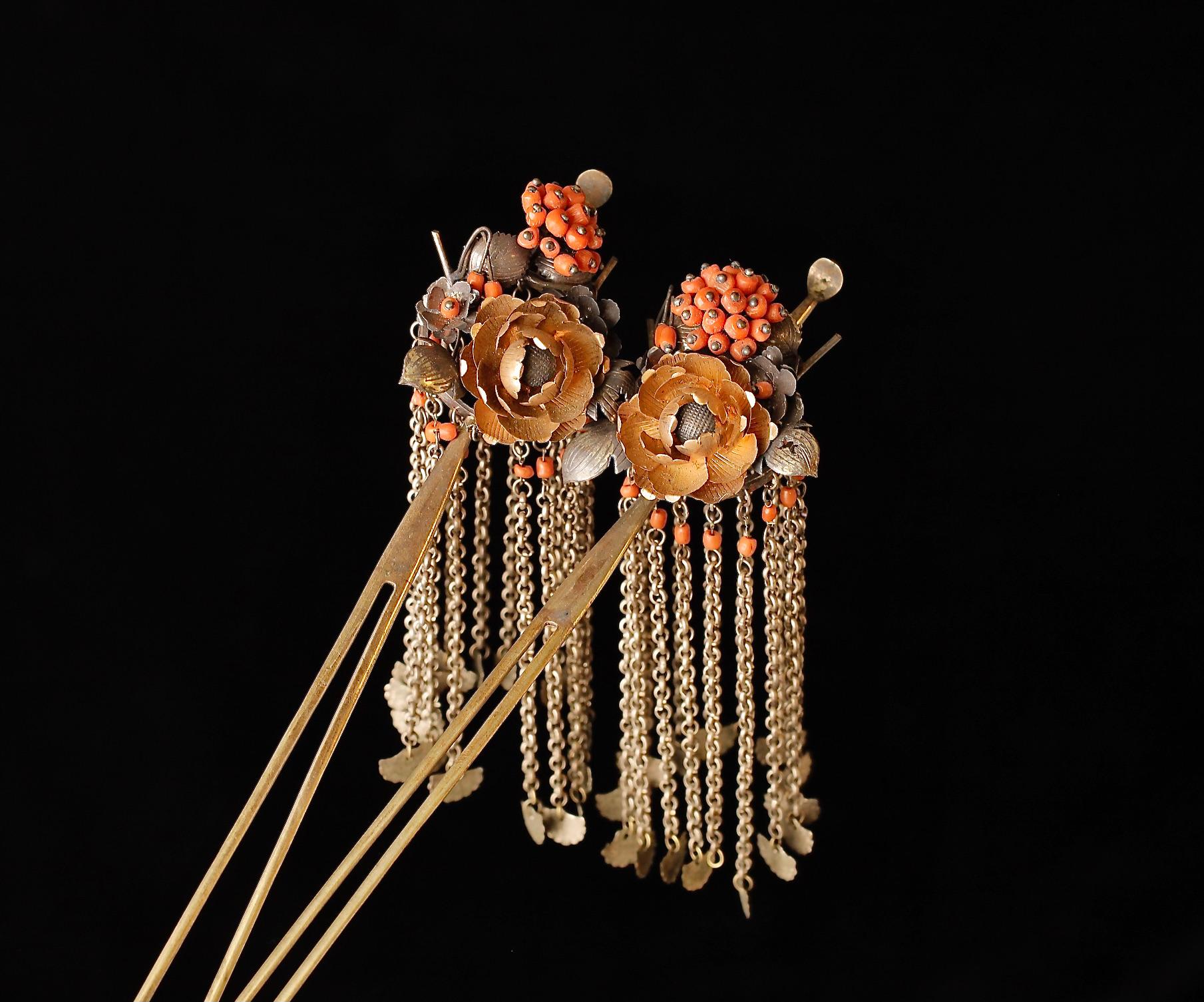 Meiji 19th Century Kanzashi: Elegance Entwined For Sale