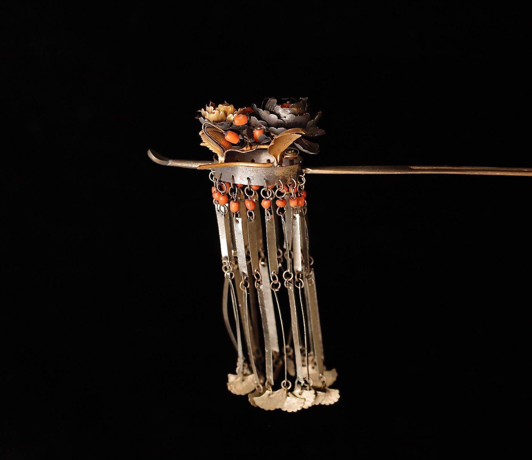 19th Century Kanzashi: Elegance Entwined For Sale 1