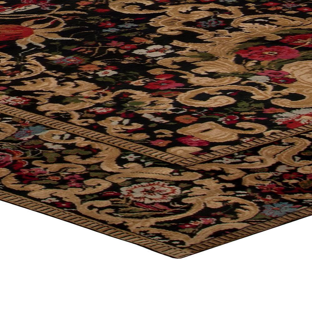 Karabagh Floral Design Handgefertigter Teppich aus dem 19. (19. Jahrhundert) im Angebot