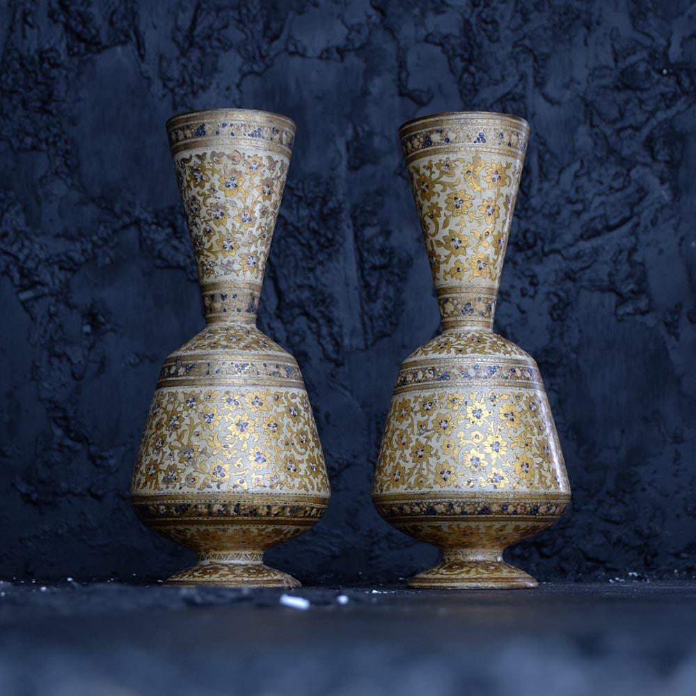 Début de l'époque victorienne Vases en papier mâché du Cachemire du XIXe siècle en vente