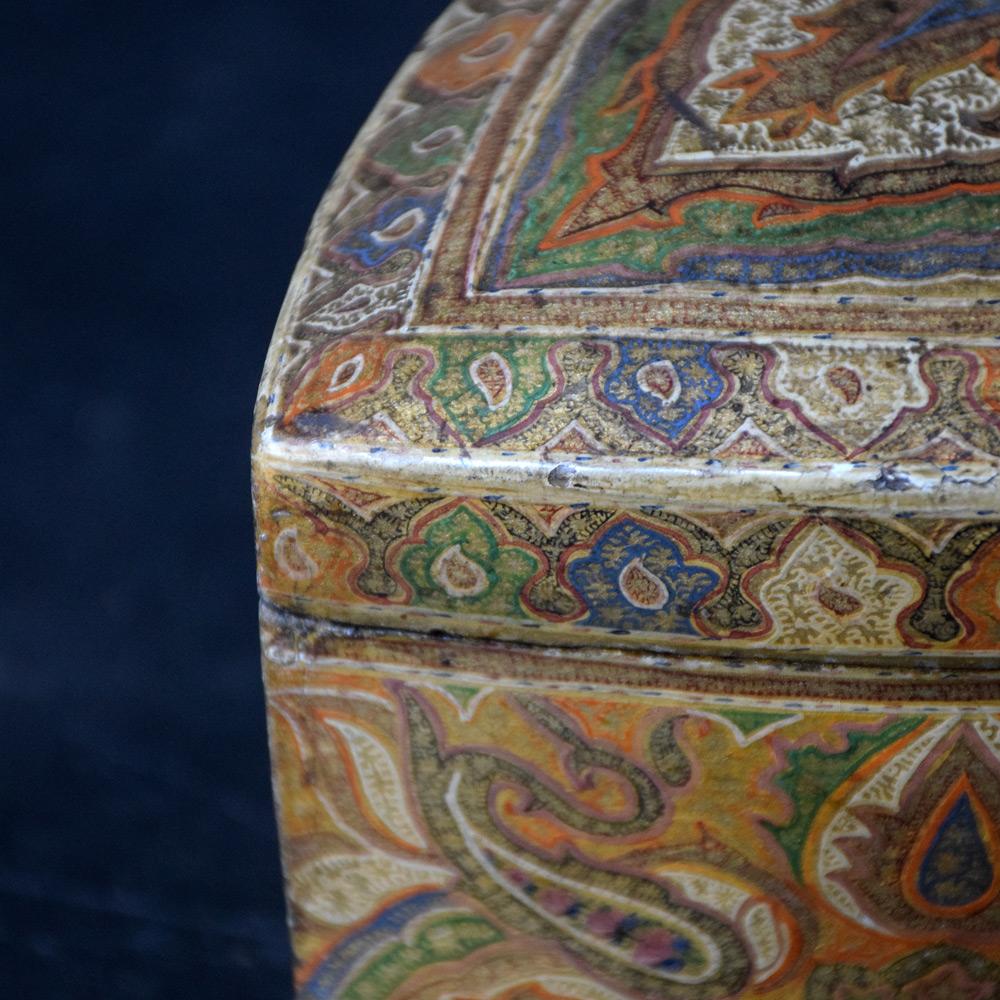 Late 19th Century 19th Century Kashmir Turban Shaped Box