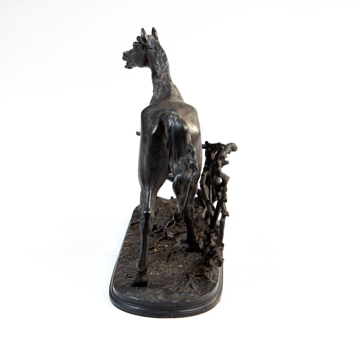Sculpture de cheval en fonte du 19e siècle d'après Pierre Jules Mêne Bon état - En vente à Kastrup, DK