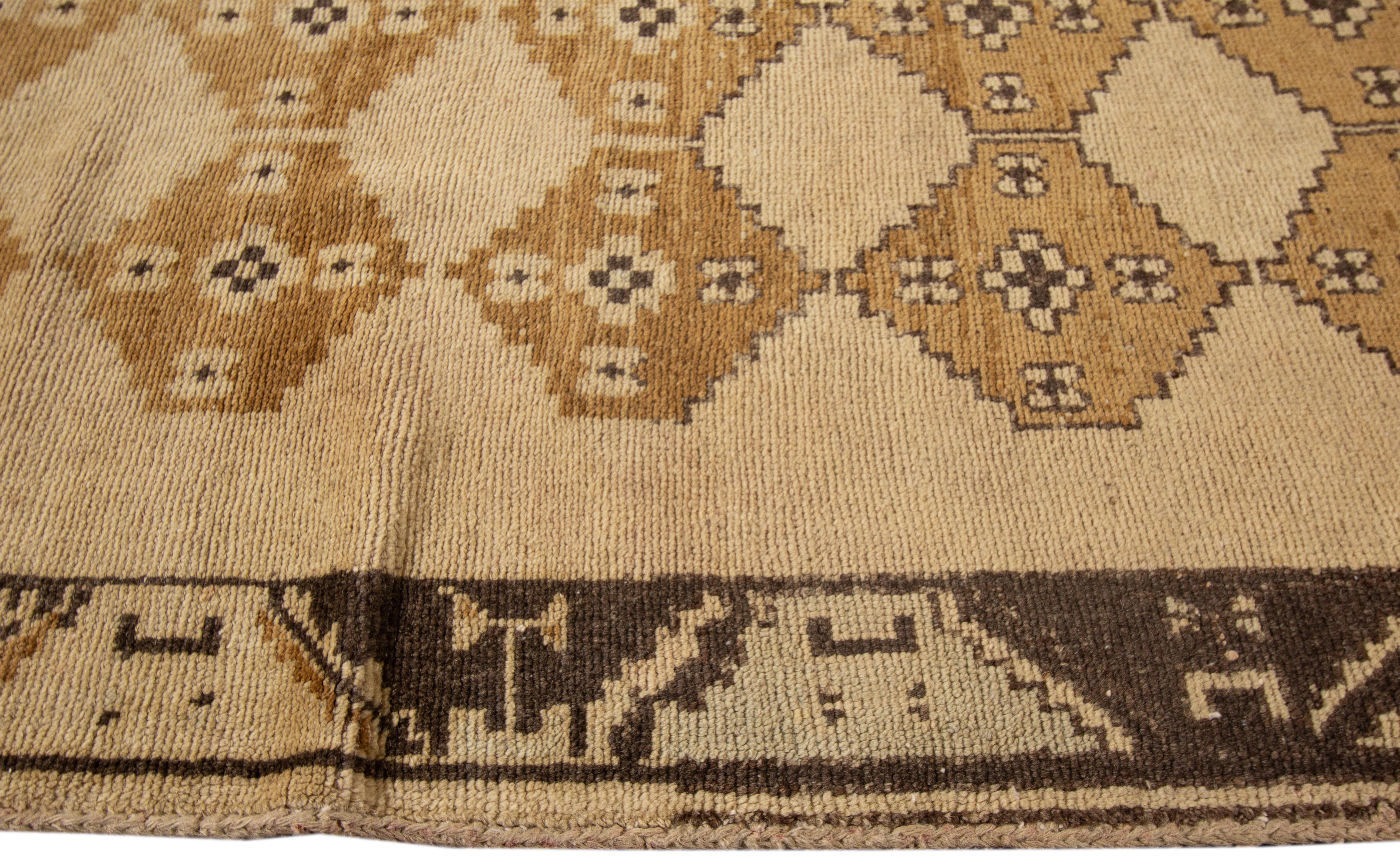 19th-Century Antique Khotan Handmade Geometric Beige Wool Rug For Sale 1