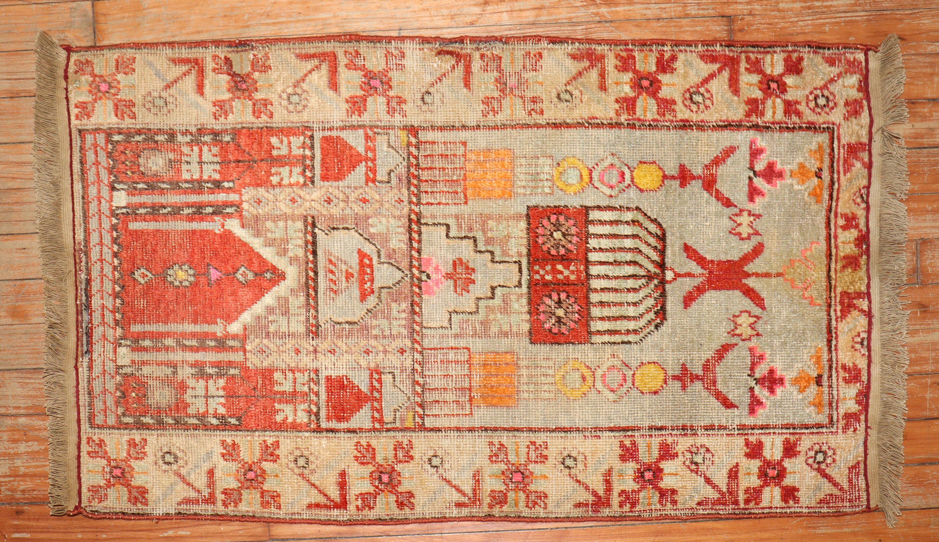 Tapis Khotan du 19ème siècle en vente 1