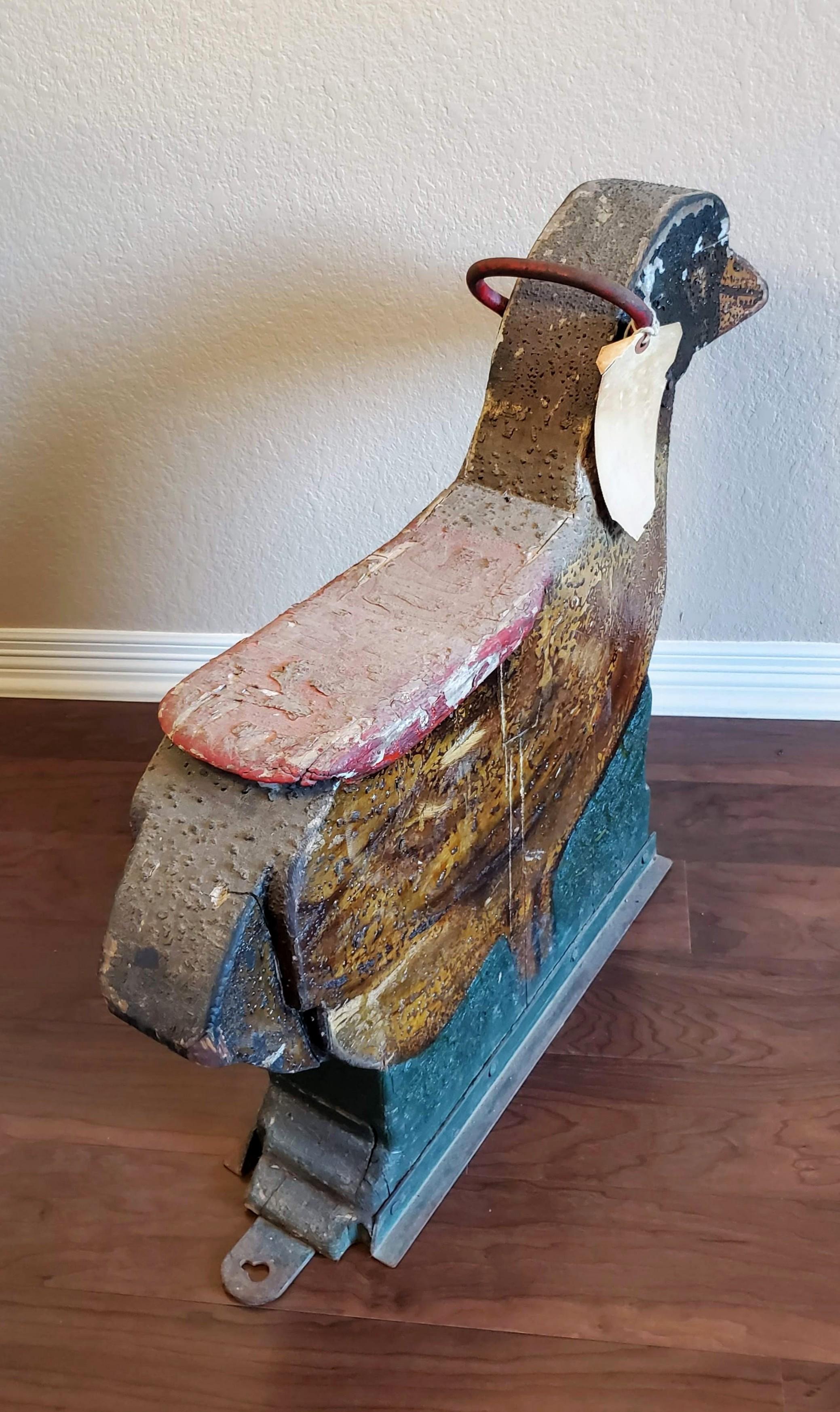 Rara figura di uccello da giostra per bambini antica Carnevale Folk Art in vendita 2