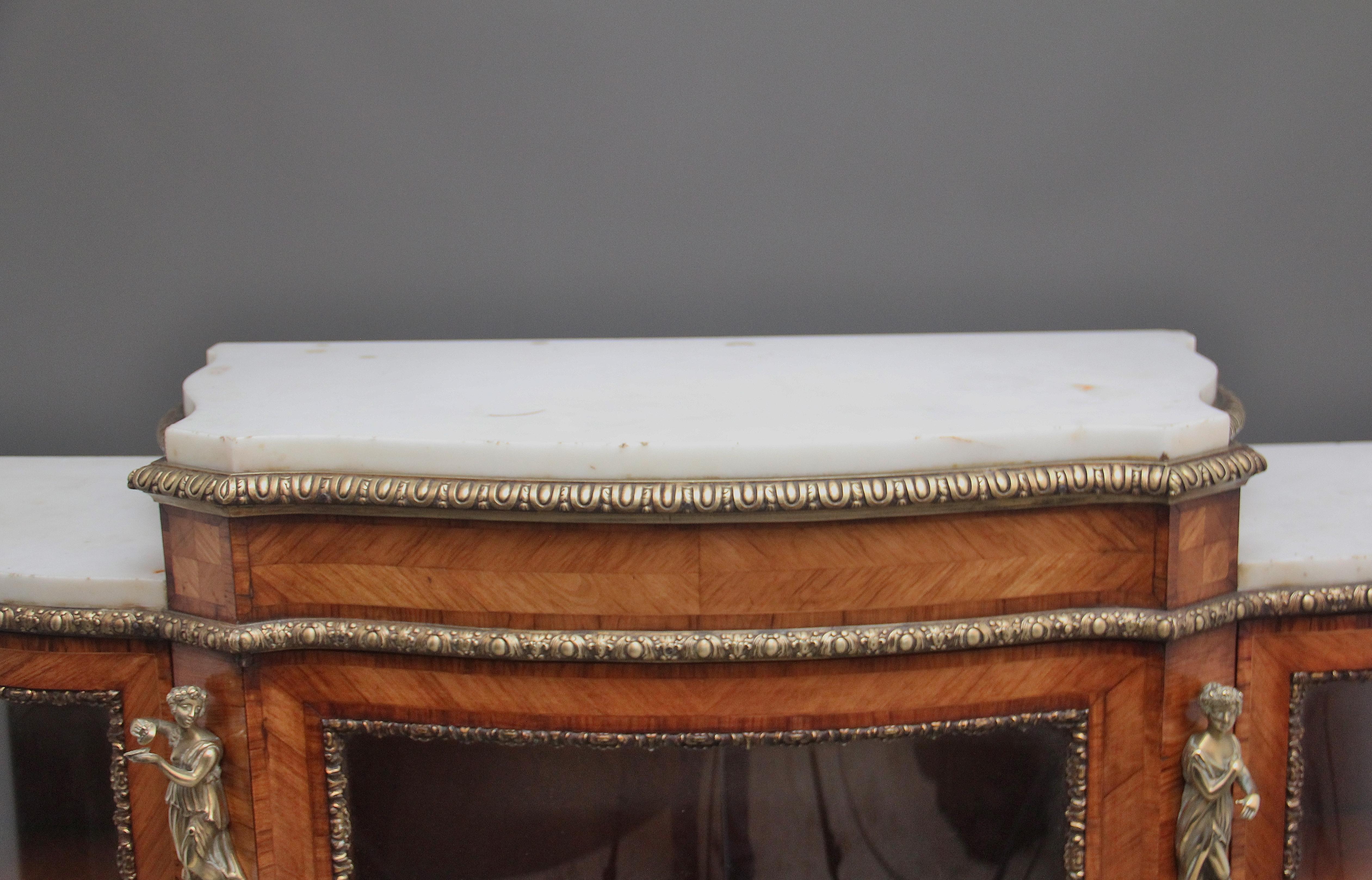 19th Century Kingwood and marble top credenza In Good Condition For Sale In Martlesham, GB