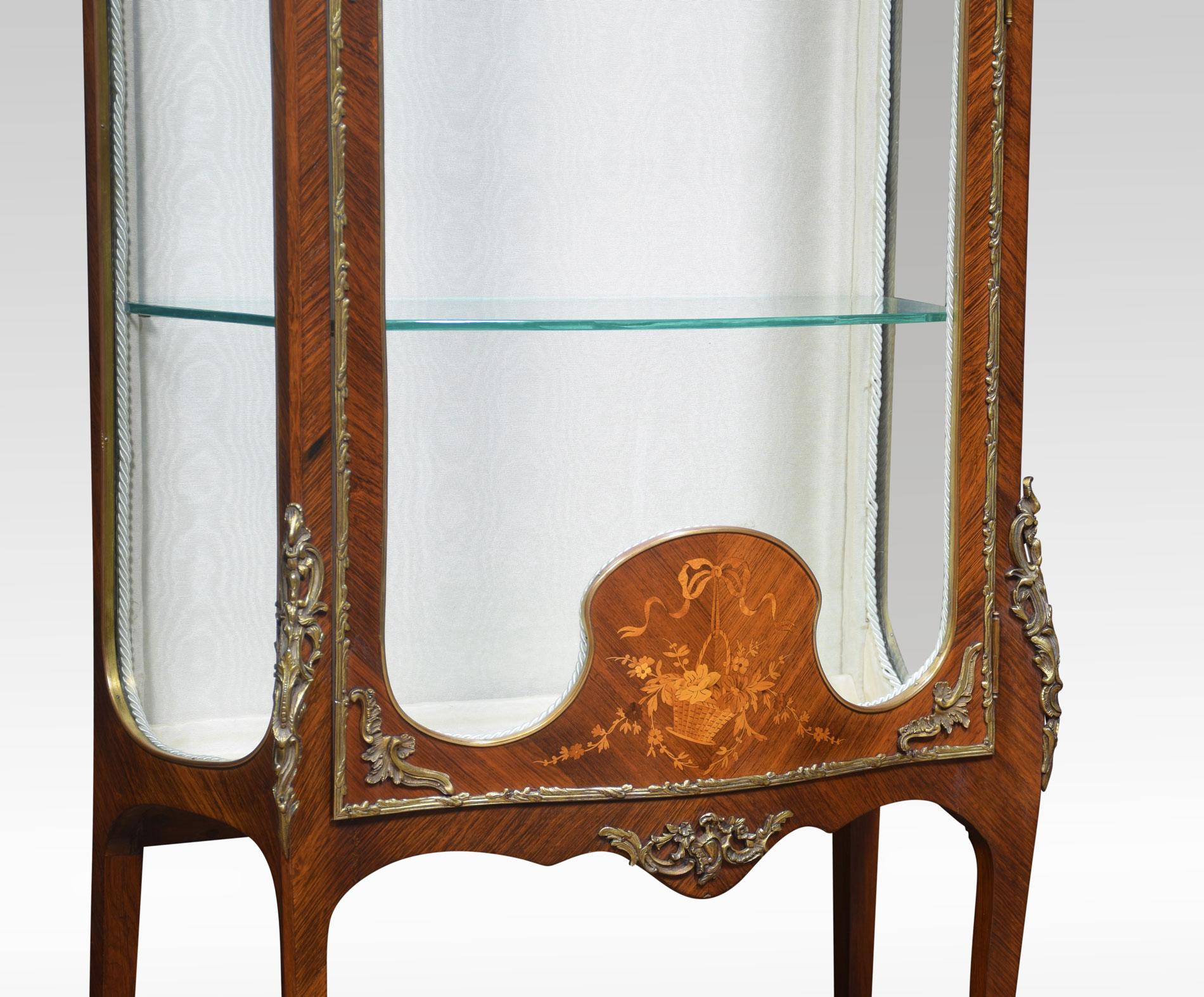 19th Century walnut and Marquetry Serpentine Vitrine In Good Condition For Sale In Cheshire, GB