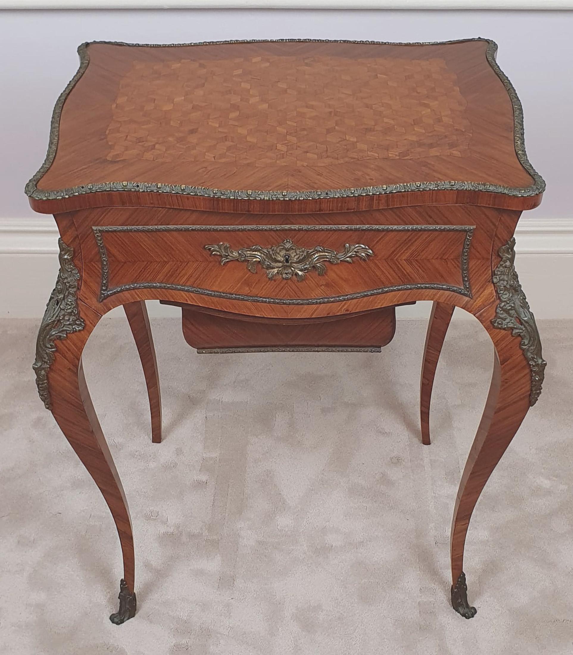 19th Century Kingwood Side or Work Table with Ormolu Mounts In Good Condition For Sale In Dublin, IE