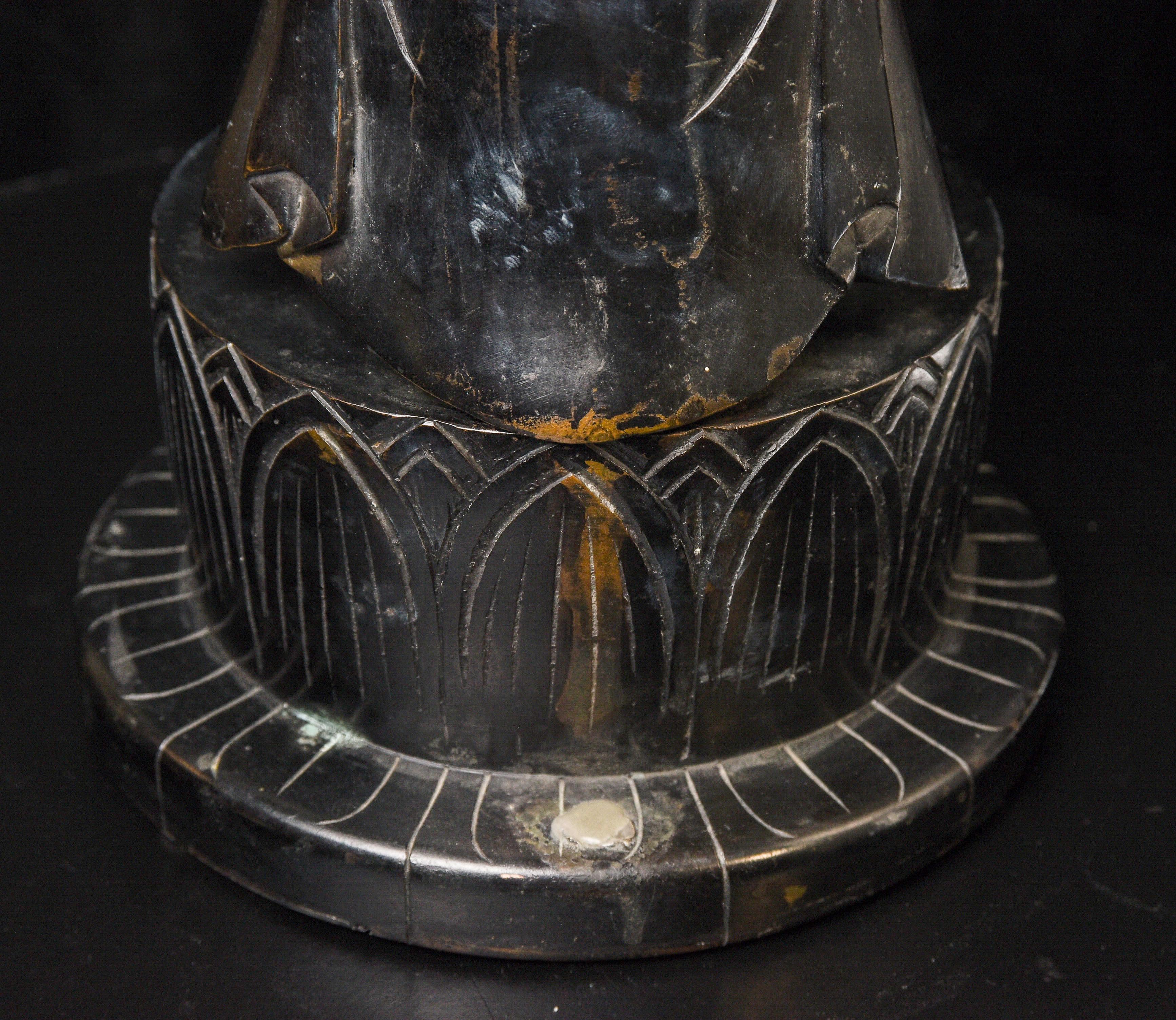 Bébé Bouddha en bronze coréen du 19e siècle - Extrêmement grand 9731 en vente 2