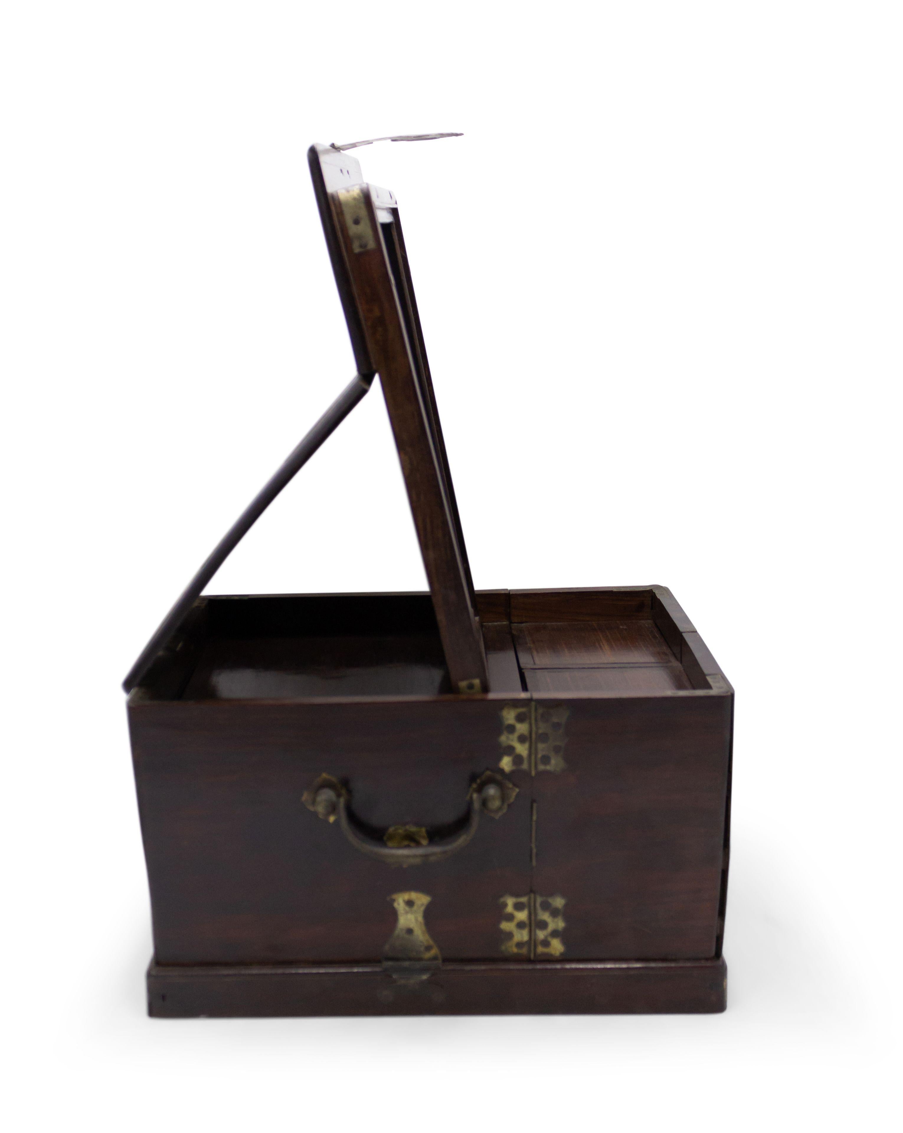 19th Century Korean Traveling Vanity Box With Mirror For Sale 1