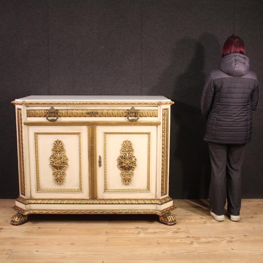 Scenic Umbertine sideboard from the second half of the 19th century. Italian furniture with a strong visual impact, ideal for a large reception room or master bedroom. Sideboard of notable construction quality, with finely crafted, lacquered and