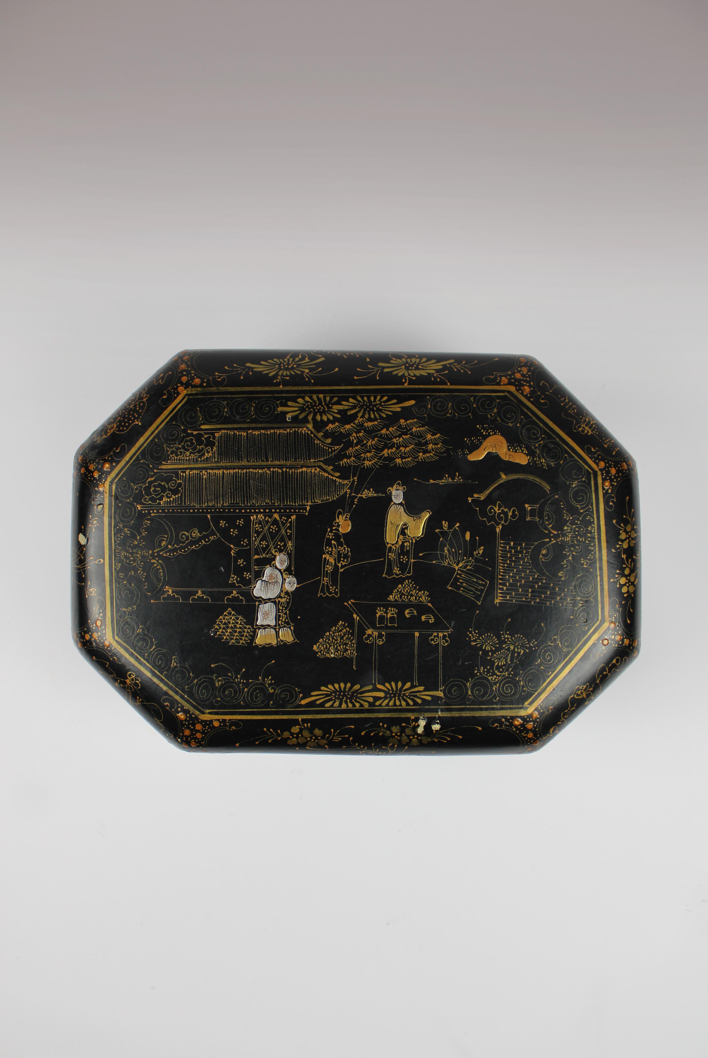 Giltwood 19th Century Lacquered Box Black Octogonal Chinese Export Gilded Floral For Sale