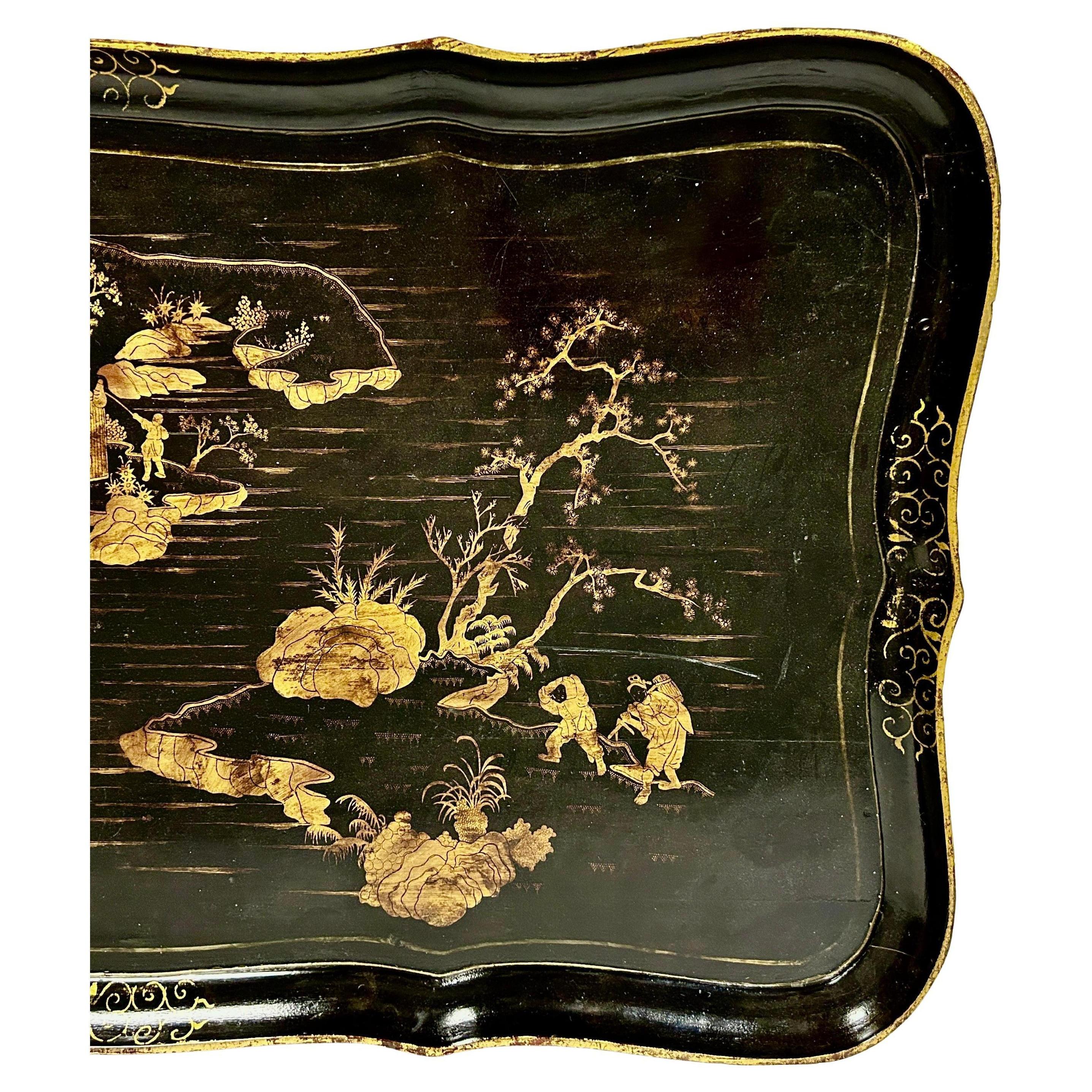 Table basse laquée Chinoiserie du 19ème siècle en vente 3