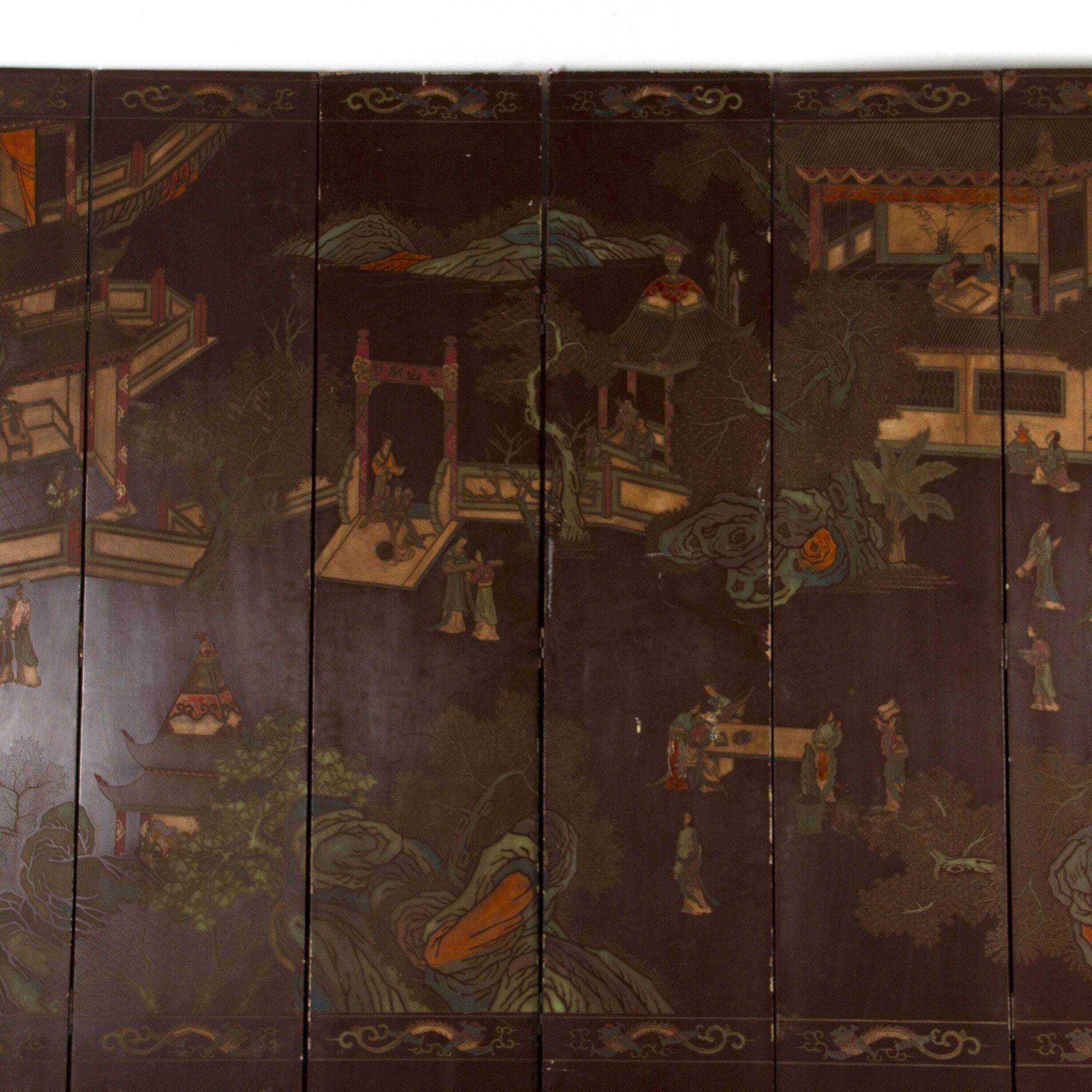 Chinese 19th Century Lacquered Chinoiserie Screen For Sale