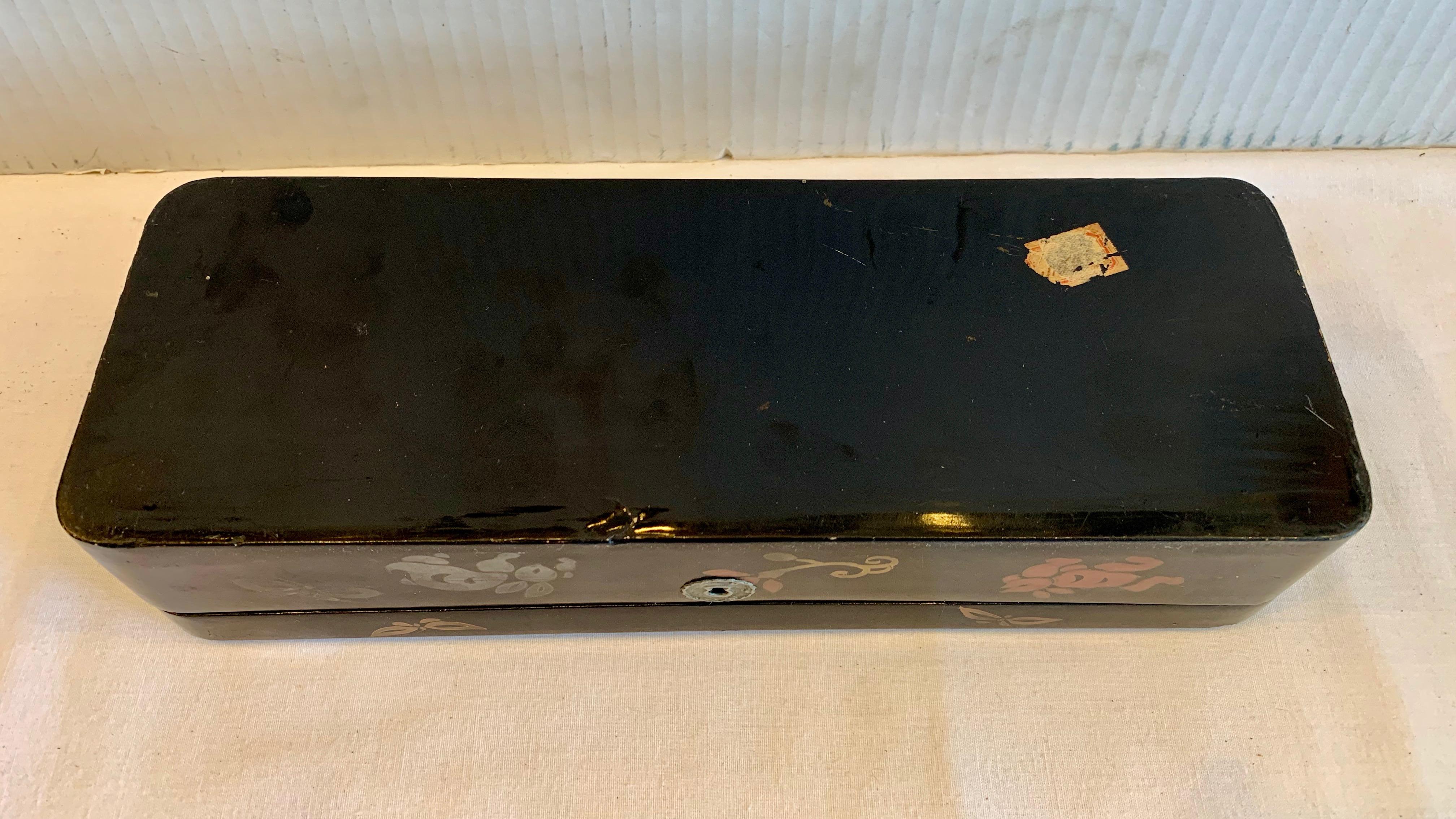 19TH Century Lacquered Glove Box For Sale 5