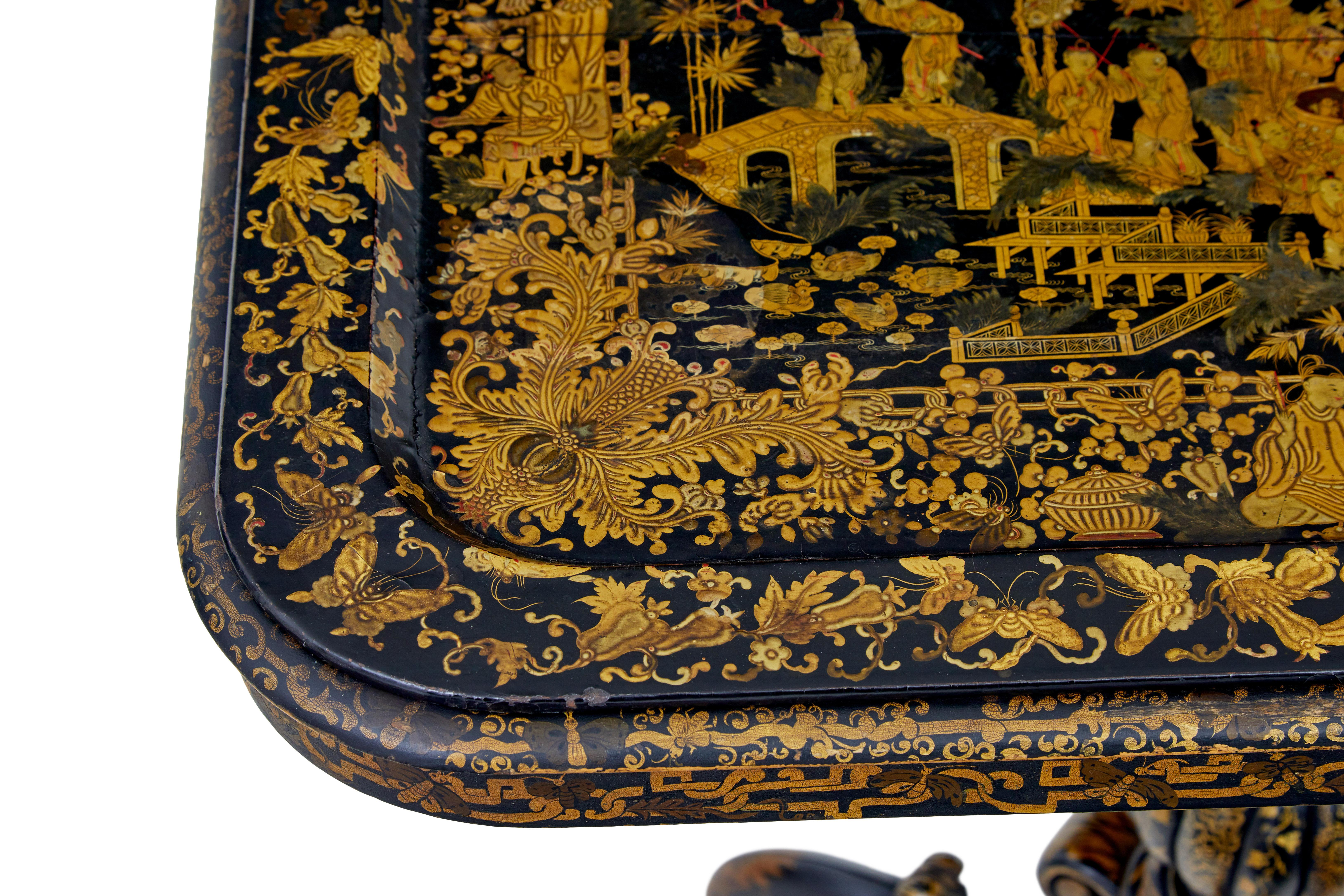 XIXe siècle Table à plateau laquée du 19ème siècle peinte à la main en vente