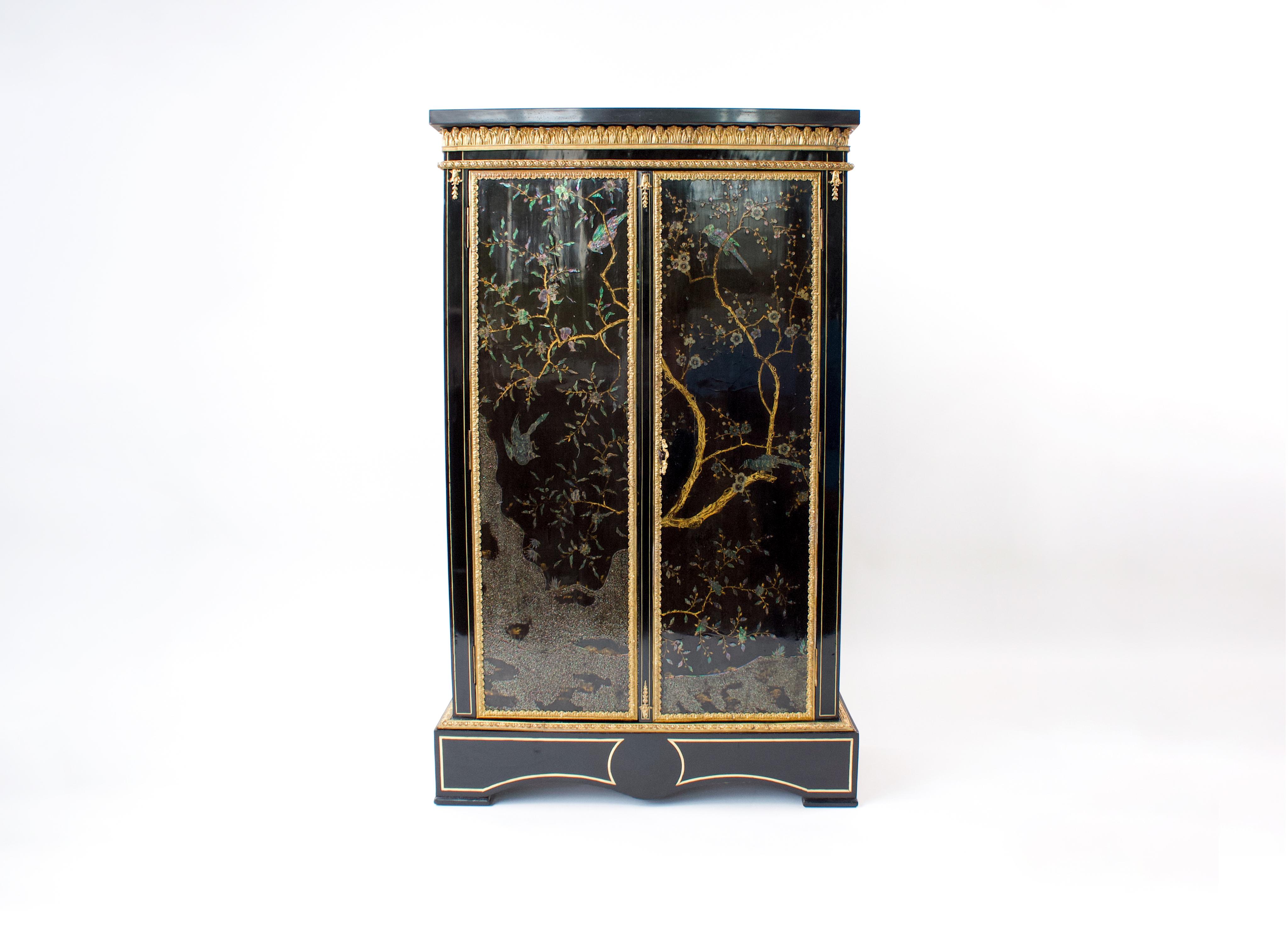 19th Century Lacquered Small Cabinet  For Sale 2