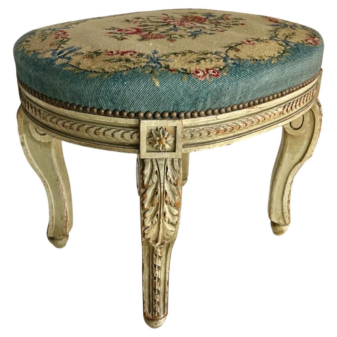 Tabouret en bois laqué du 19ème siècle de style transition Louis XV  en vente