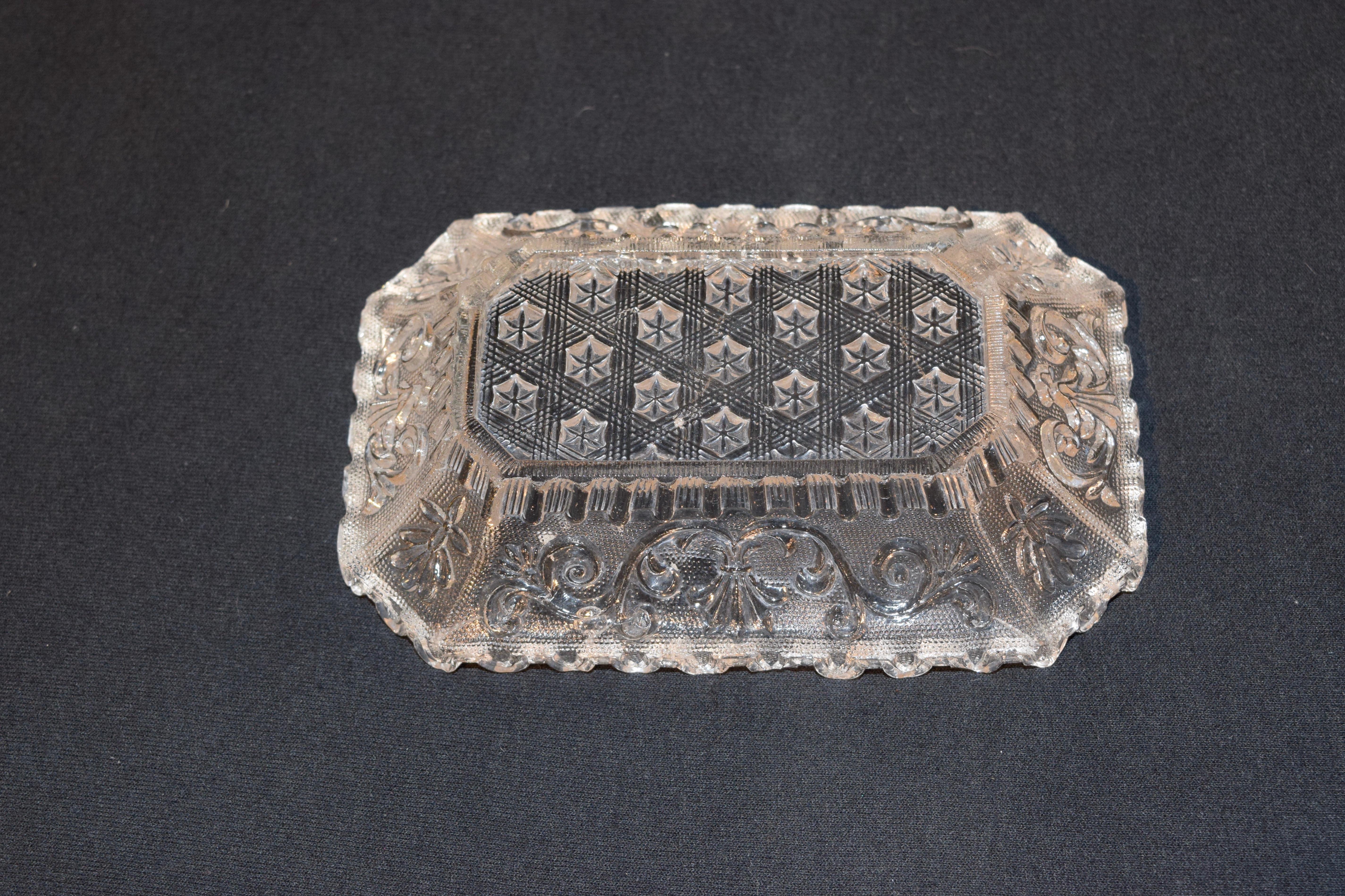 American 19th Century Lacy Sandwich Glass Dish EAPG For Sale