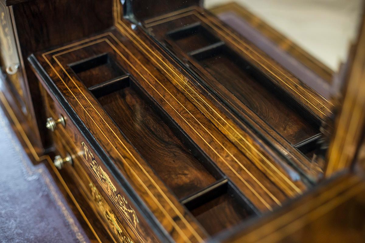 19th Century Lady’s Desk Veneered with Rosewood 10