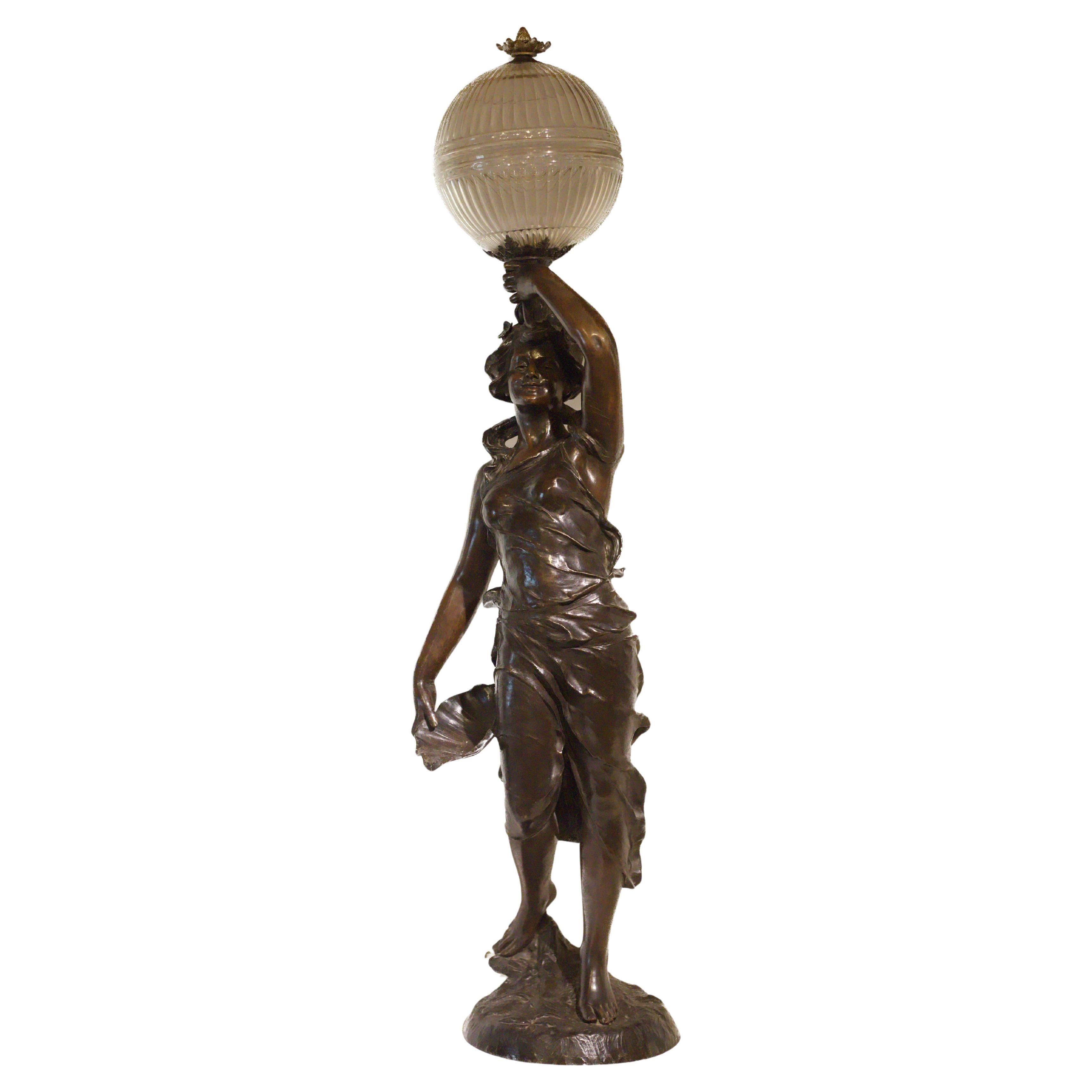 Escultura-lámpara del siglo XIX en petit bronce de Victor Heinrich Seifert